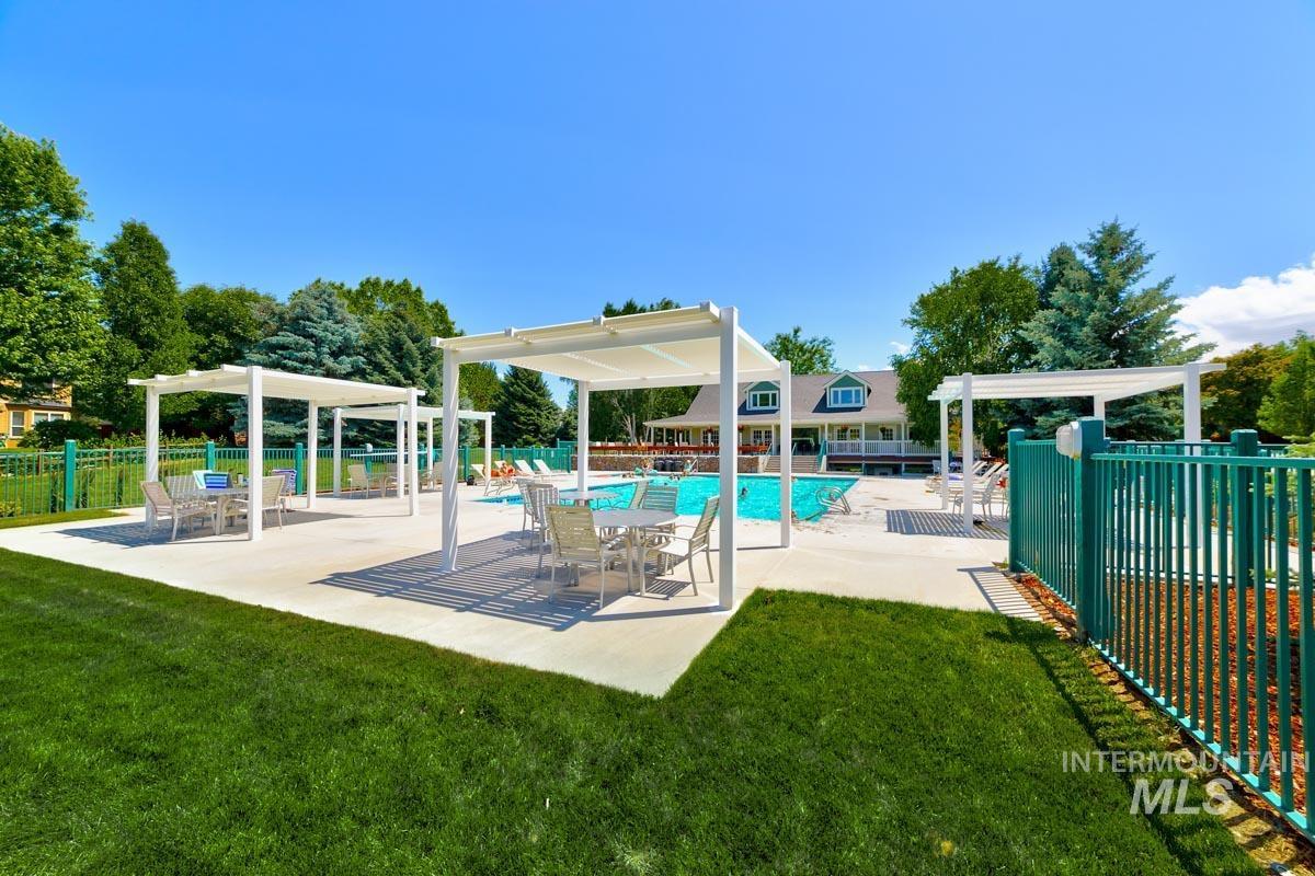5158 S Surprise Way, Boise, Idaho 83716, 2 Bedrooms, 2 Bathrooms, Residential Income For Sale, Price $415,000, 98947581