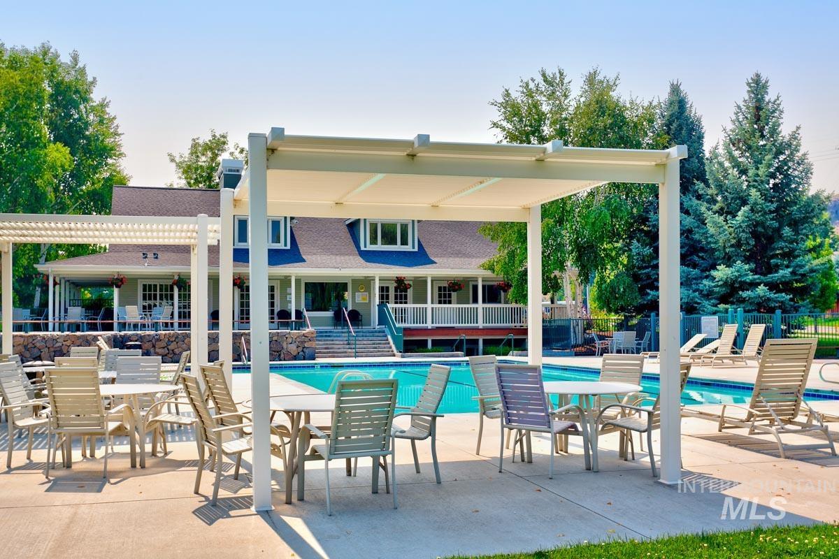5158 S Surprise Way, Boise, Idaho 83716, 2 Bedrooms, 2 Bathrooms, Residential Income For Sale, Price $415,000, 98947581