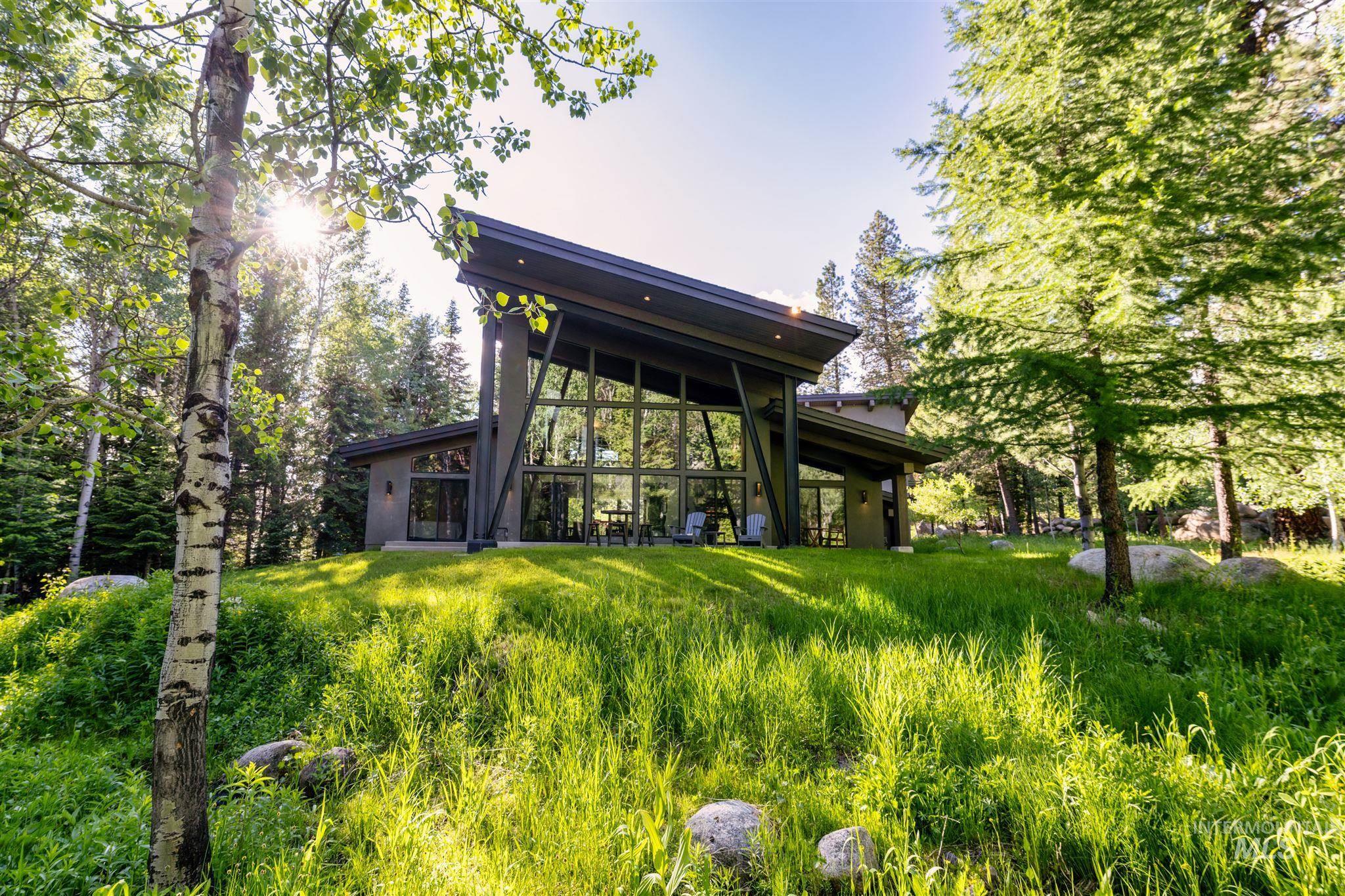 1115 Heaven's Gate Ct, McCall, Idaho 83638, 5 Bedrooms, 5.5 Bathrooms, Residential For Sale, Price $2,625,000, 98947630