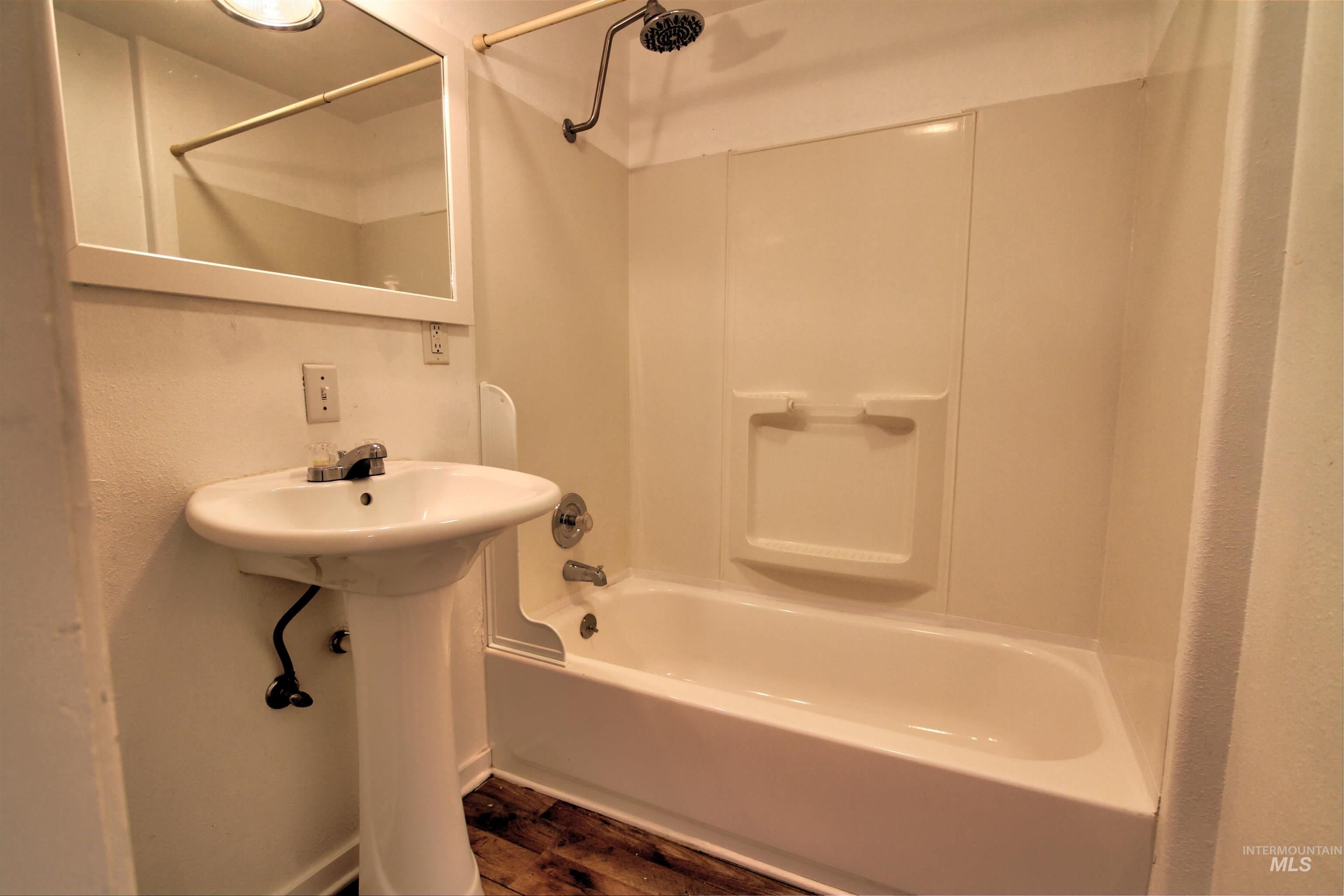2912 S Harmony Ave, Boise, Idaho 83706, 3 Bedrooms, 2 Bathrooms, Residential For Sale, Price $424,900, 98947636