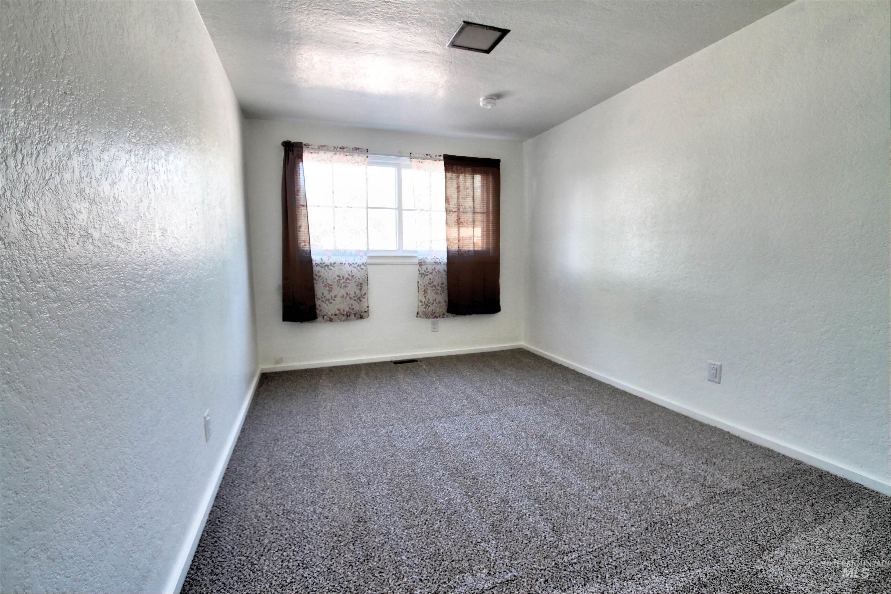 2912 S Harmony Ave, Boise, Idaho 83706, 3 Bedrooms, 2 Bathrooms, Residential For Sale, Price $424,900, 98947636