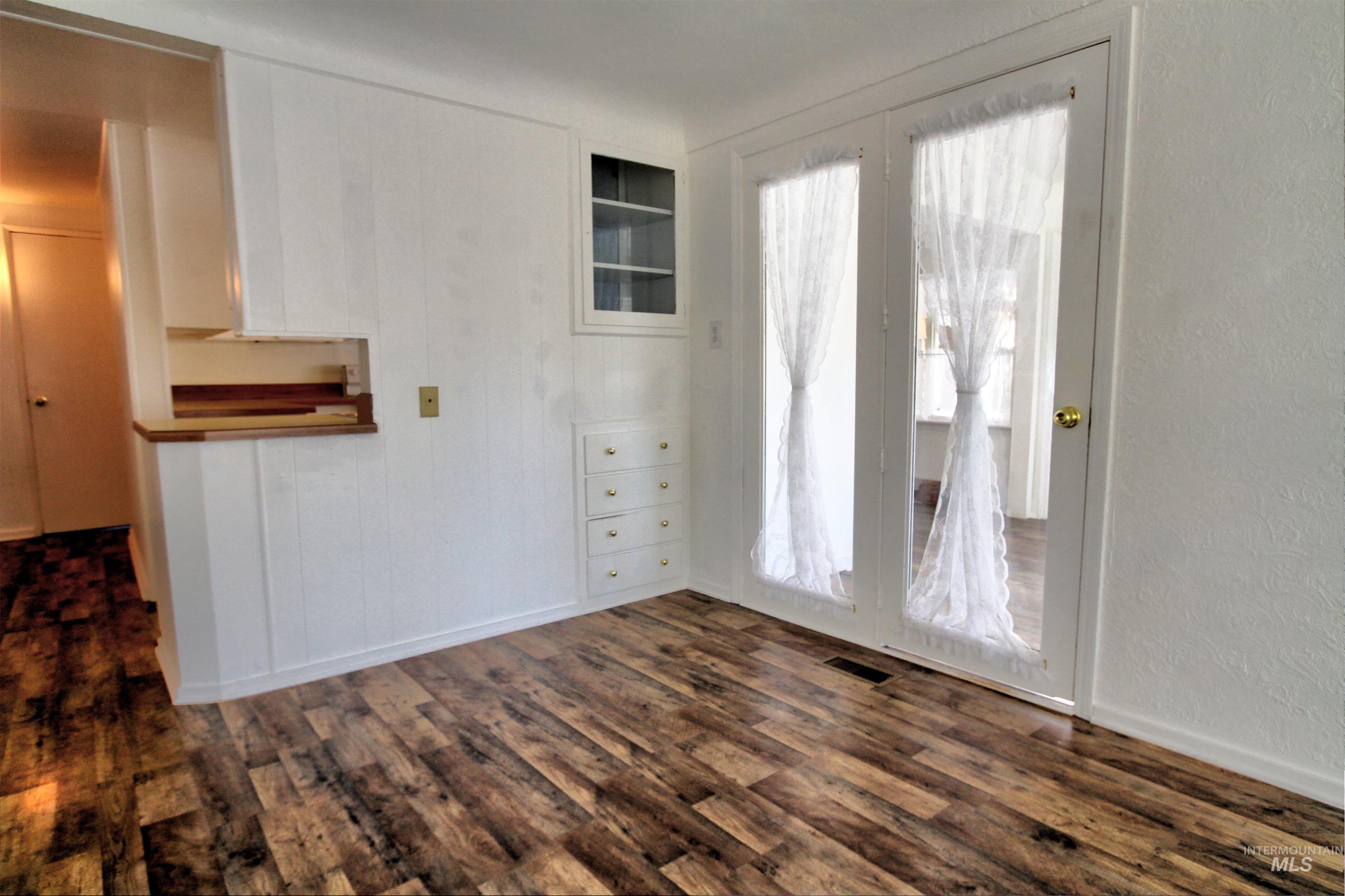 2912 S Harmony Ave, Boise, Idaho 83706, 3 Bedrooms, 2 Bathrooms, Residential For Sale, Price $424,900, 98947636