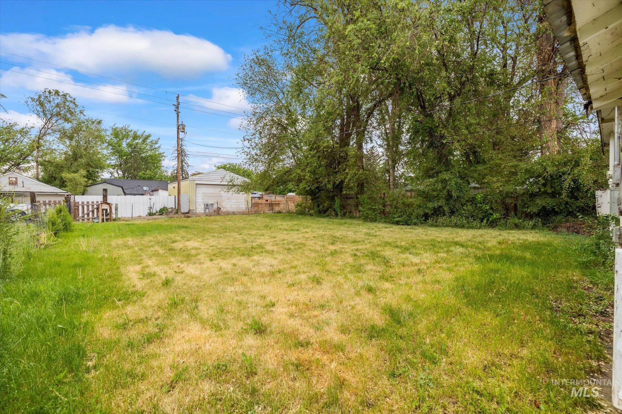 218 & 222 E Owyhee Ave, Homedale, Idaho 83628, 1 Bedroom, 1 Bathroom, Residential For Sale, Price $250,000, 98947649
