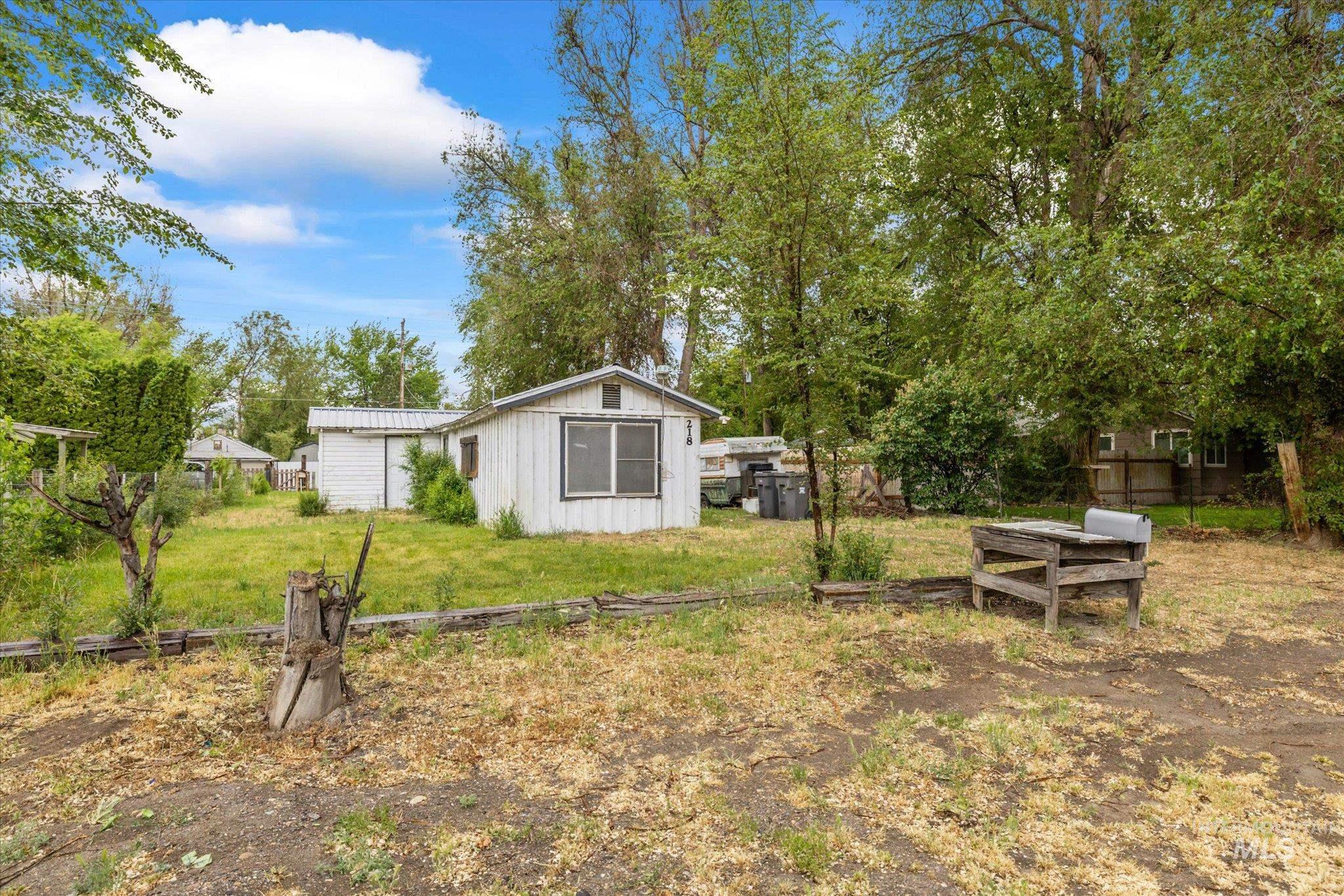 218 & 222 E Owyhee Ave, Homedale, Idaho 83628, 1 Bedroom, 1 Bathroom, Residential For Sale, Price $250,000, 98947649