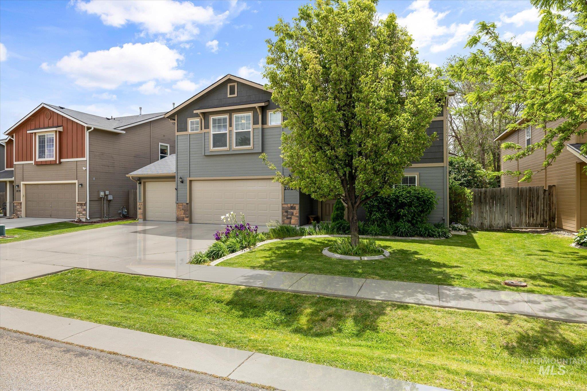 2023 E Wrightwood Dr., Meridian, Idaho 83642, 4 Bedrooms, 2.5 Bathrooms, Residential For Sale, Price $575,000, 98947650