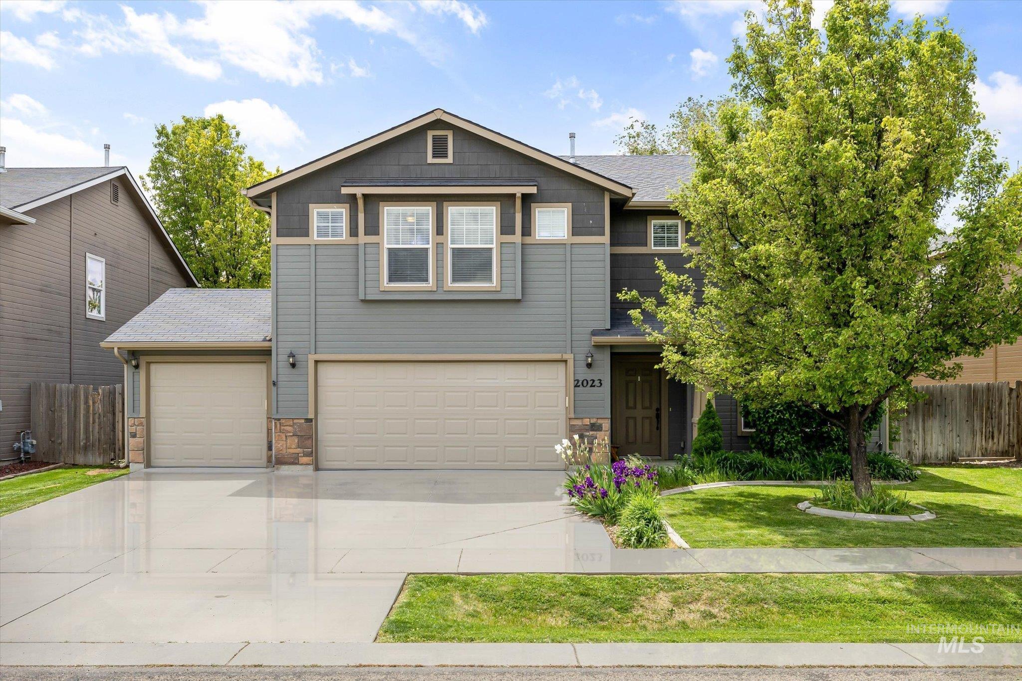 2023 E Wrightwood Dr., Meridian, Idaho 83642, 4 Bedrooms, 2.5 Bathrooms, Residential For Sale, Price $575,000, 98947650