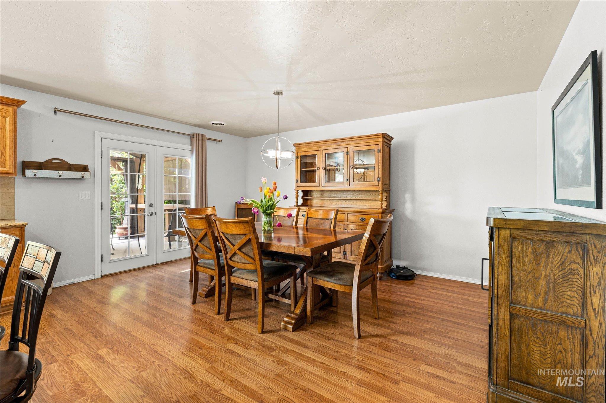 2023 E Wrightwood Dr., Meridian, Idaho 83642, 4 Bedrooms, 2.5 Bathrooms, Residential For Sale, Price $575,000, 98947650