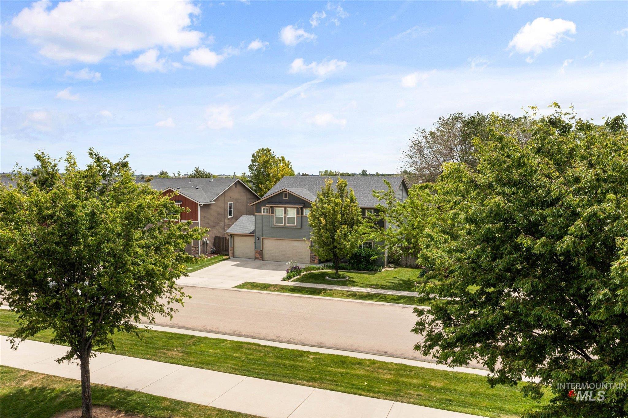 2023 E Wrightwood Dr., Meridian, Idaho 83642, 4 Bedrooms, 2.5 Bathrooms, Residential For Sale, Price $575,000, 98947650
