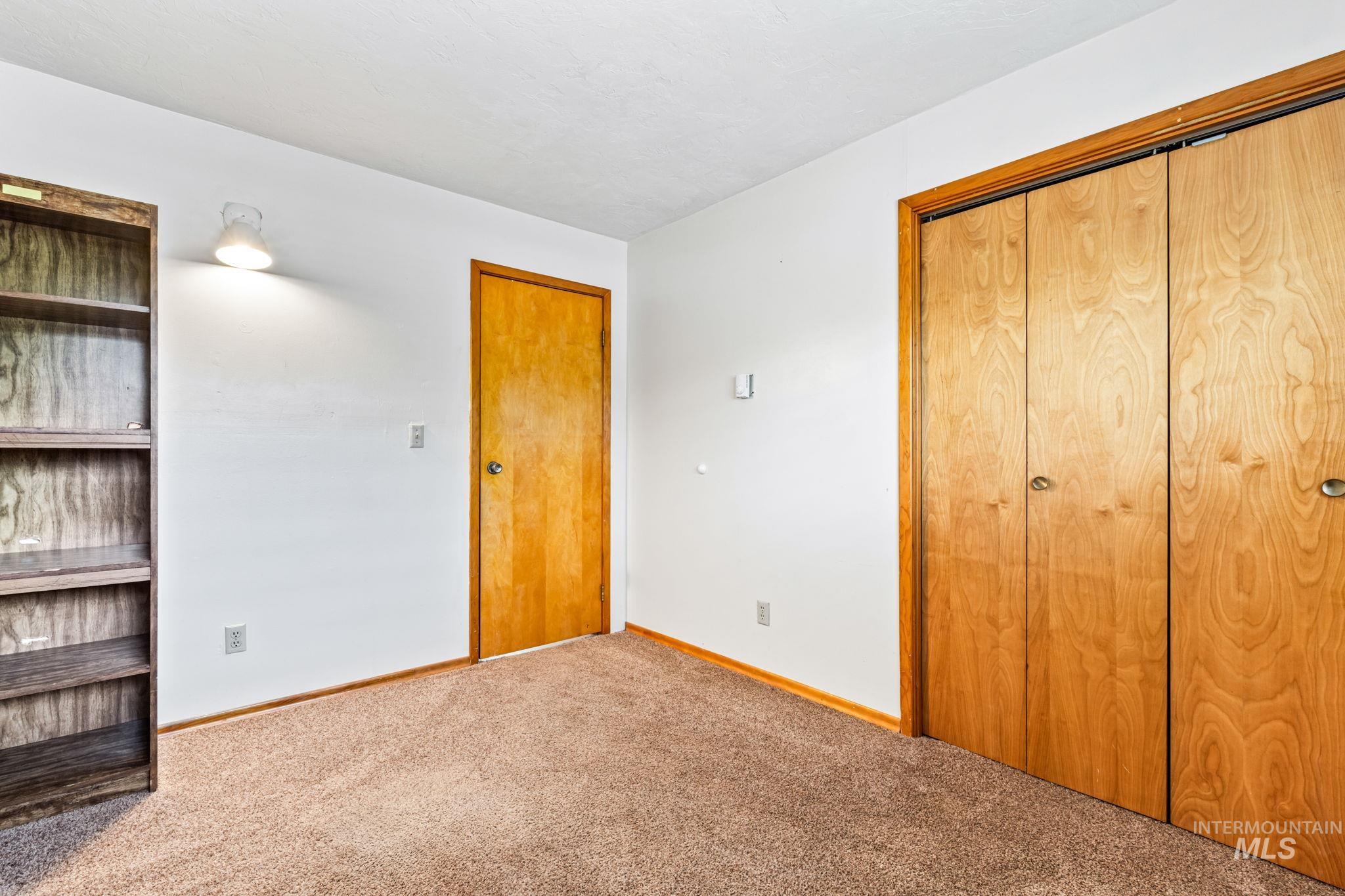 419 W 2nd St., Fairfield, Idaho 83327, 3 Bedrooms, 2 Bathrooms, Residential For Sale, Price $299,000, 98947720