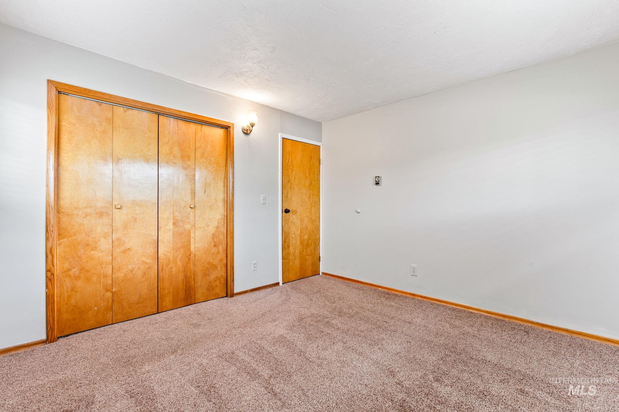 419 W 2nd St., Fairfield, Idaho 83327, 3 Bedrooms, 2 Bathrooms, Residential For Sale, Price $299,000, 98947720