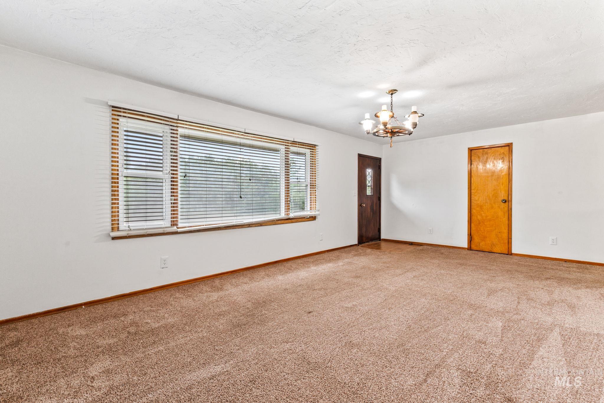 419 W 2nd St., Fairfield, Idaho 83327, 3 Bedrooms, 2 Bathrooms, Residential For Sale, Price $299,000, 98947720