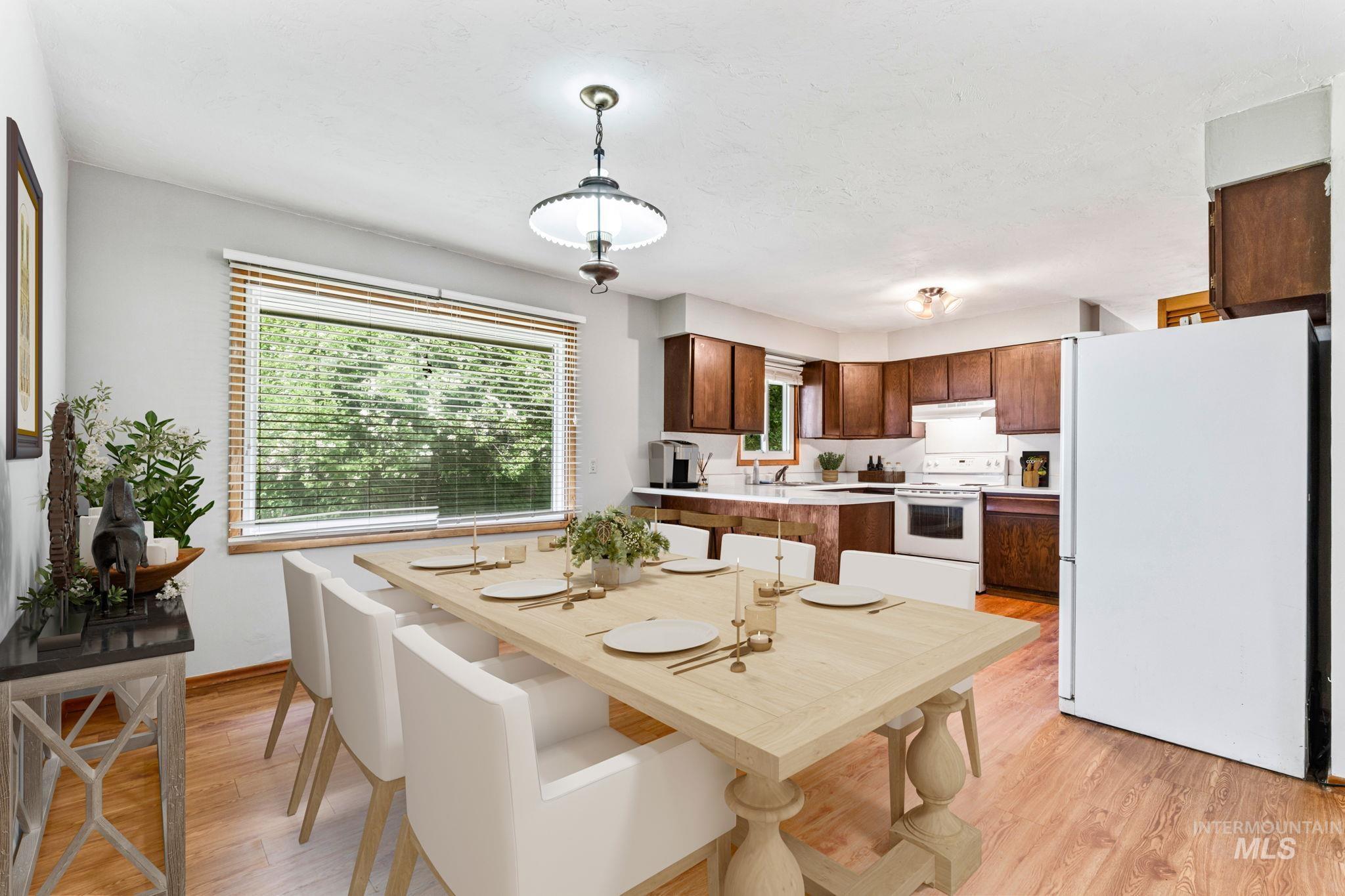 419 W 2nd St., Fairfield, Idaho 83327, 3 Bedrooms, 2 Bathrooms, Residential For Sale, Price $299,000, 98947720
