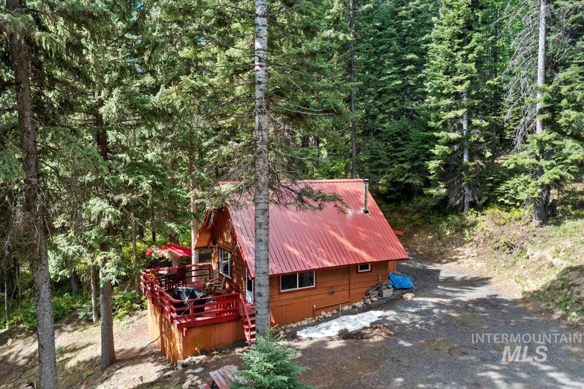 1589 Bear Trail Lp, Cascade, Idaho 83611, 3 Bedrooms, 1 Bathroom, Residential For Sale, Price $405,000, 98947738