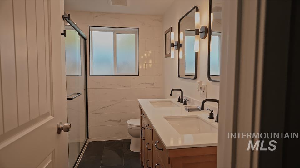 2770 Rainier Street, Clarkston, Washington 99403, 4 Bedrooms, 2 Bathrooms, Residential For Sale, Price $465,000, 98947771