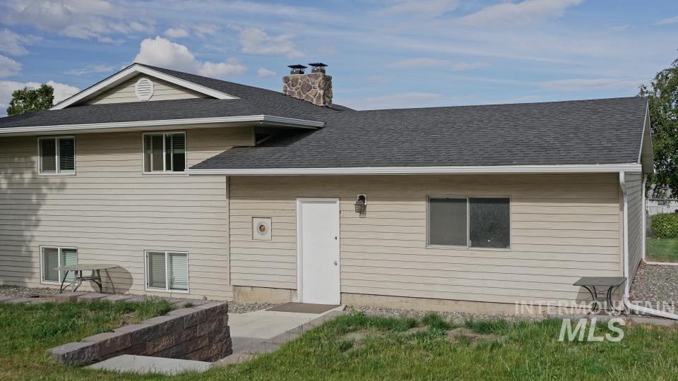 2770 Rainier Street, Clarkston, Washington 99403, 4 Bedrooms, 2 Bathrooms, Residential For Sale, Price $465,000, 98947771
