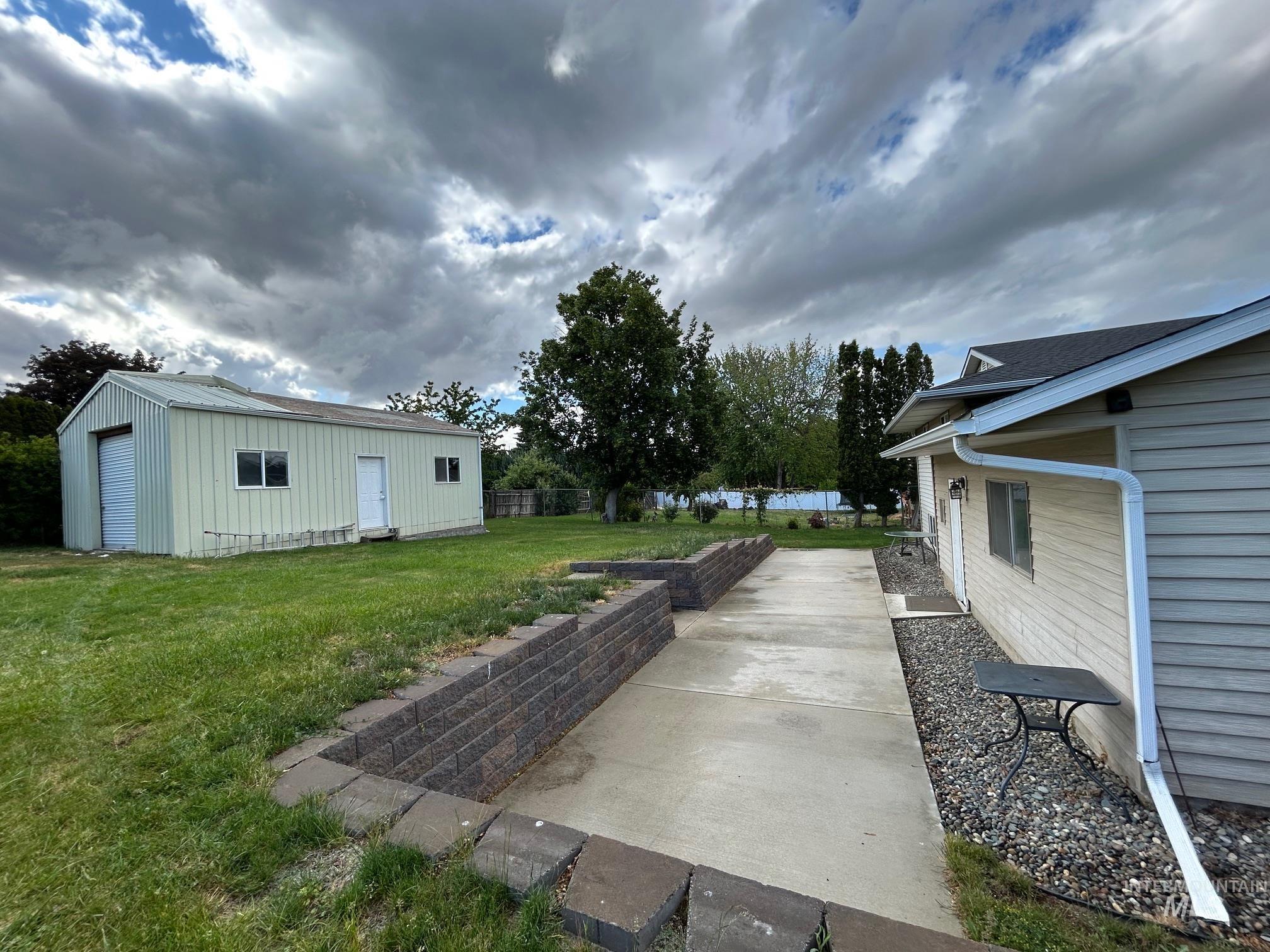 2770 Rainier Street, Clarkston, Washington 99403, 4 Bedrooms, 2 Bathrooms, Residential For Sale, Price $465,000, 98947771
