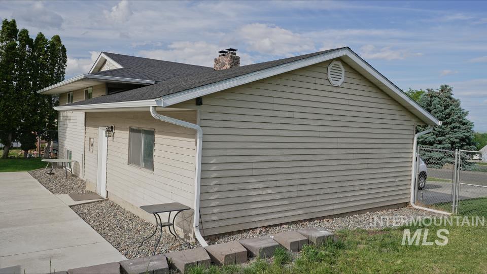 2770 Rainier Street, Clarkston, Washington 99403, 4 Bedrooms, 2 Bathrooms, Residential For Sale, Price $465,000, 98947771
