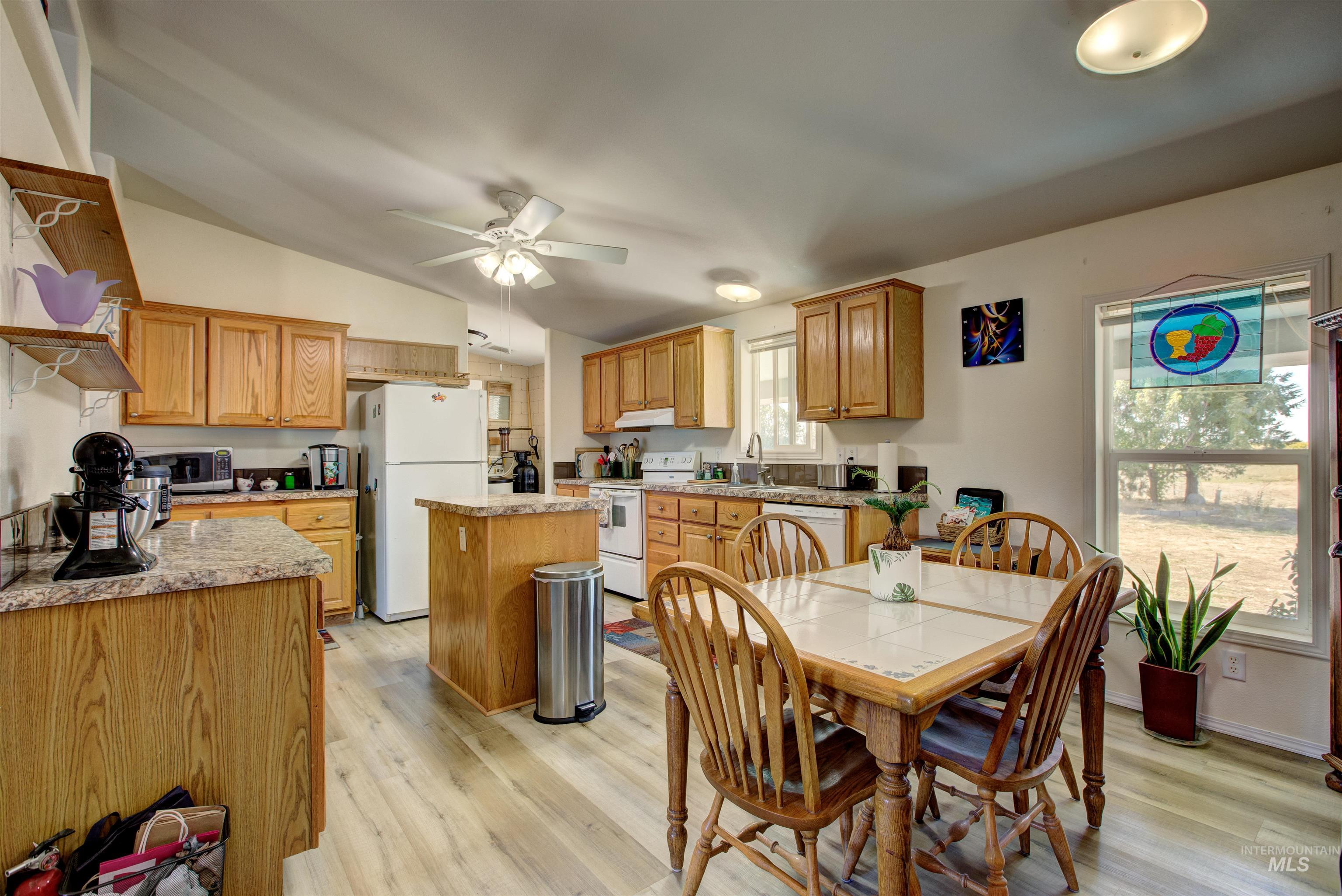 23124 Kingsbury Rd., Middleton, Idaho 83644, 4 Bedrooms, 3 Bathrooms, Residential For Sale, Price $599,000, 98947772