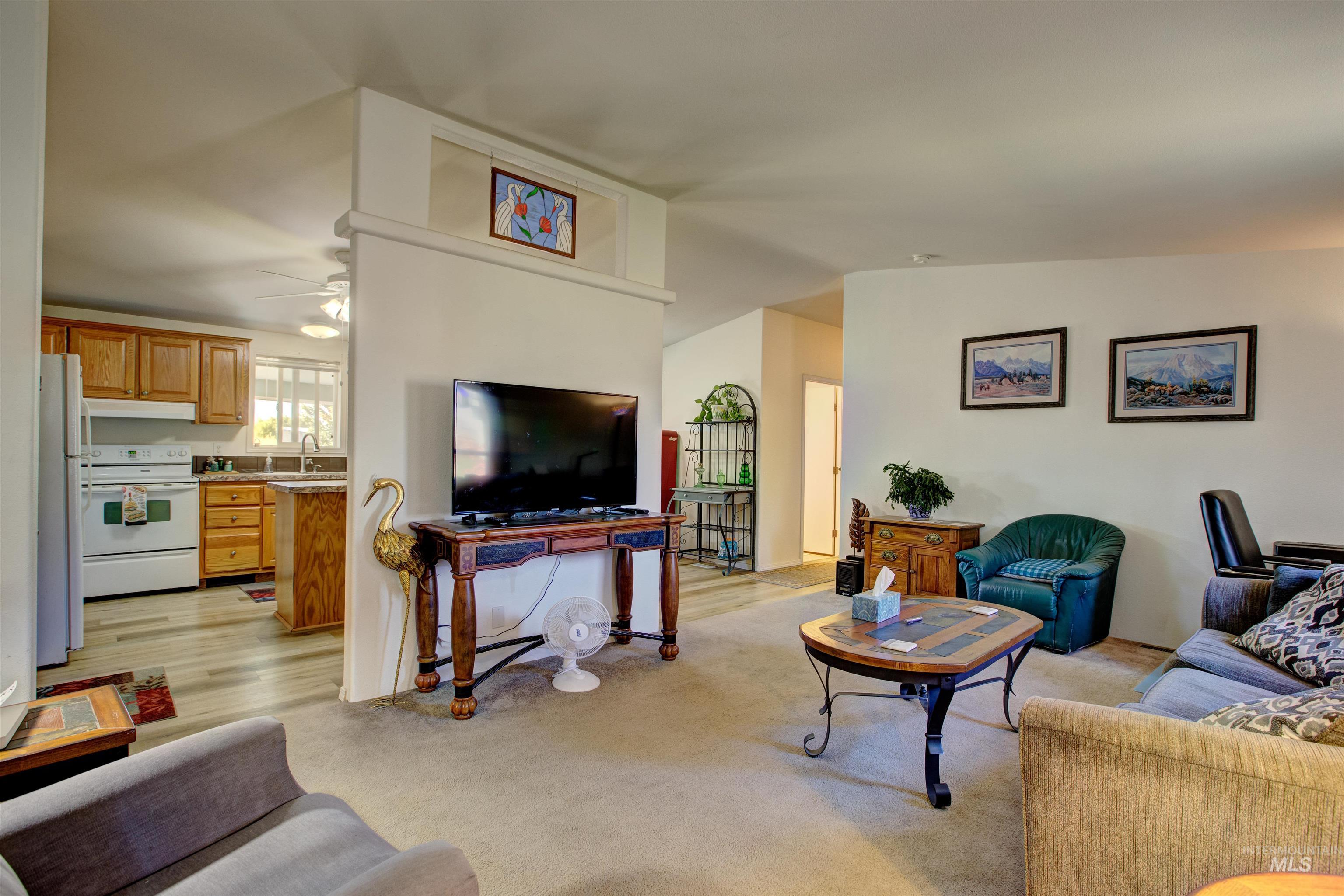 23124 Kingsbury Rd., Middleton, Idaho 83644, 4 Bedrooms, 3 Bathrooms, Residential For Sale, Price $599,000, 98947772