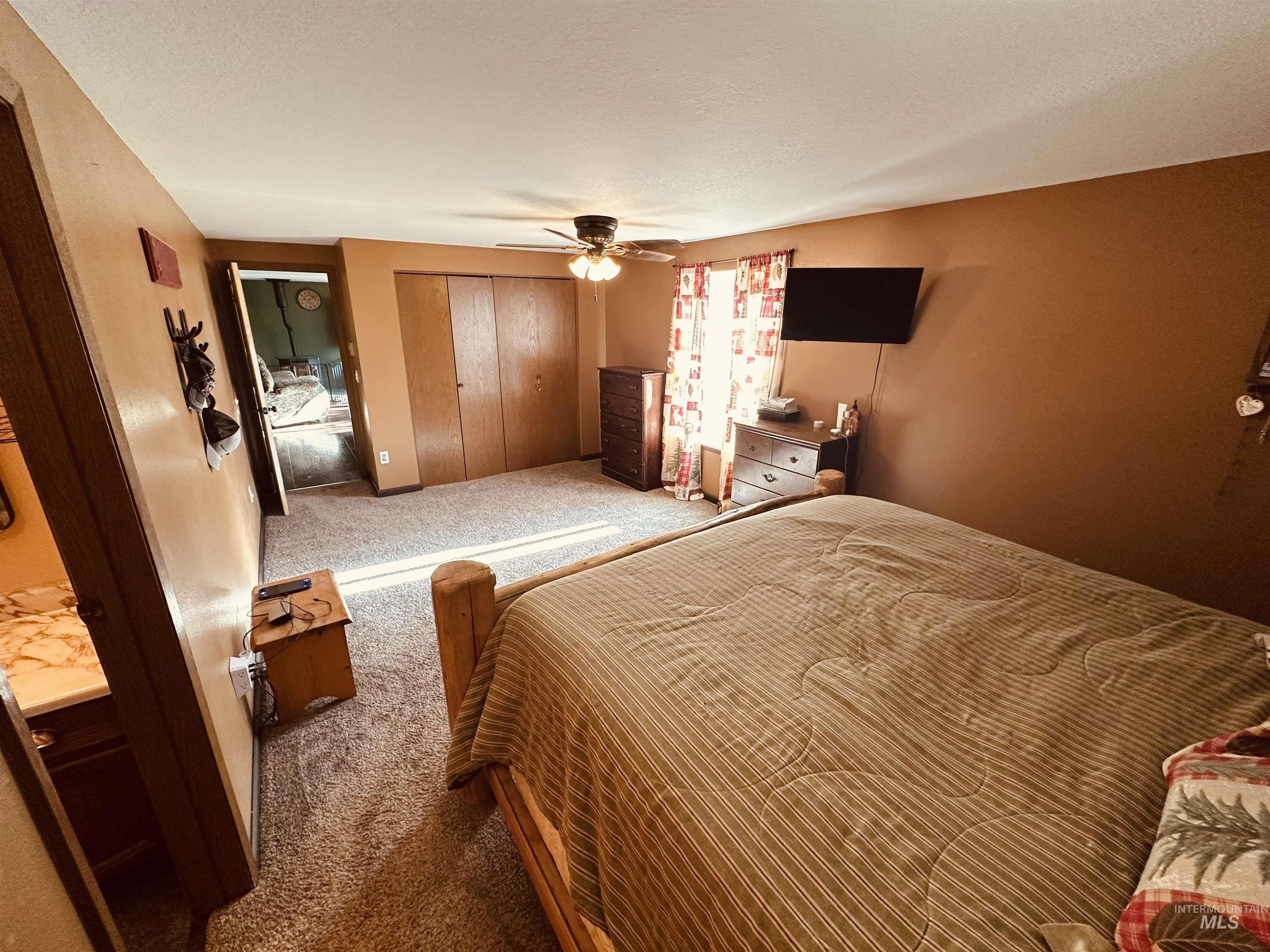 245 W 3rd st, Huntington, Oregon 97907, 3 Bedrooms, 2 Bathrooms, Residential For Sale, Price $385,000, 98947775