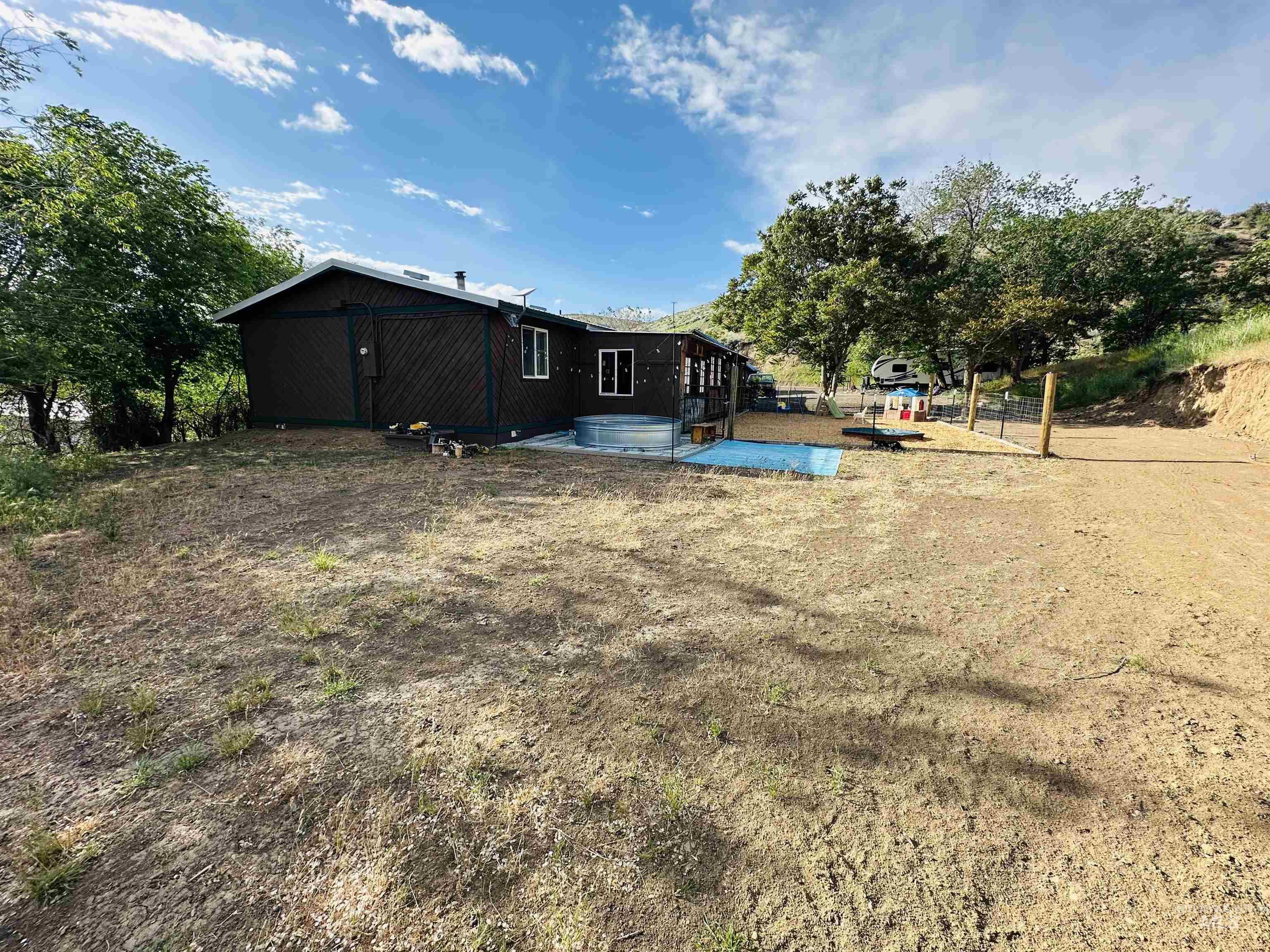 245 W 3rd st, Huntington, Oregon 97907, 3 Bedrooms, 2 Bathrooms, Residential For Sale, Price $385,000, 98947775