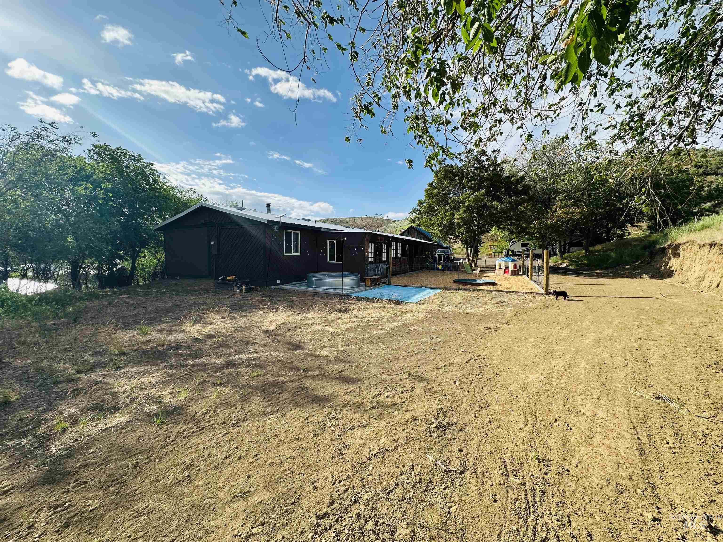 245 W 3rd st, Huntington, Oregon 97907, 3 Bedrooms, 2 Bathrooms, Residential For Sale, Price $385,000, 98947775