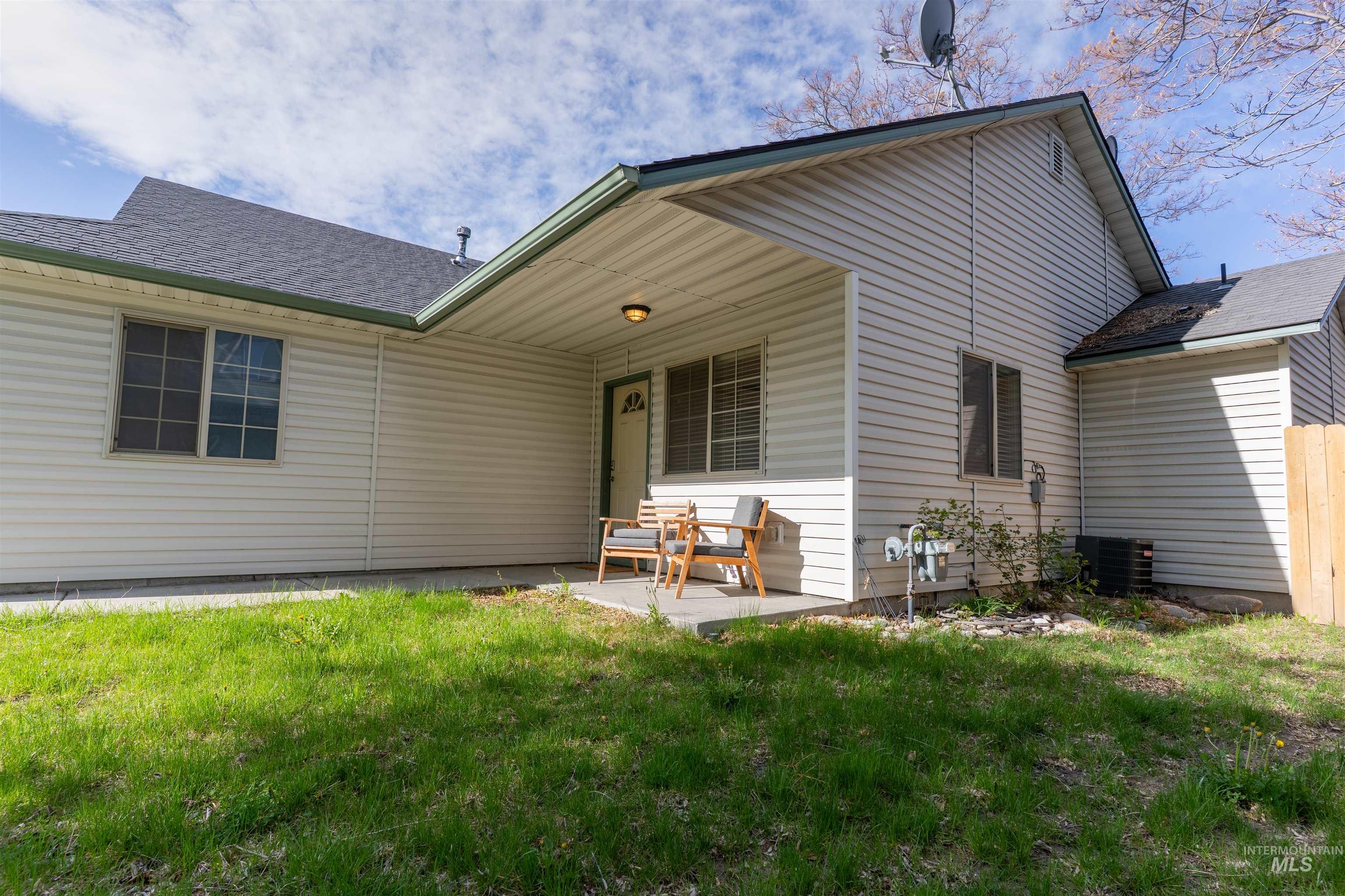 2245-2247 S. AMY AVE, Boise, Idaho 83706-4403, 3 Bedrooms, 2 Bathrooms, Residential Income For Sale, Price $715,000, 98947811