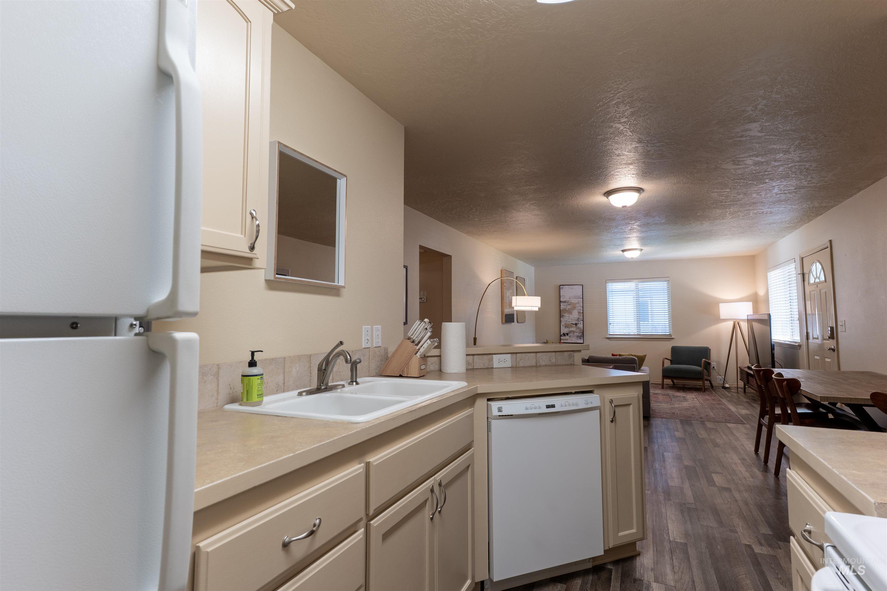 2245-2247 S. AMY AVE, Boise, Idaho 83706-4403, 3 Bedrooms, 2 Bathrooms, Residential Income For Sale, Price $715,000, 98947811
