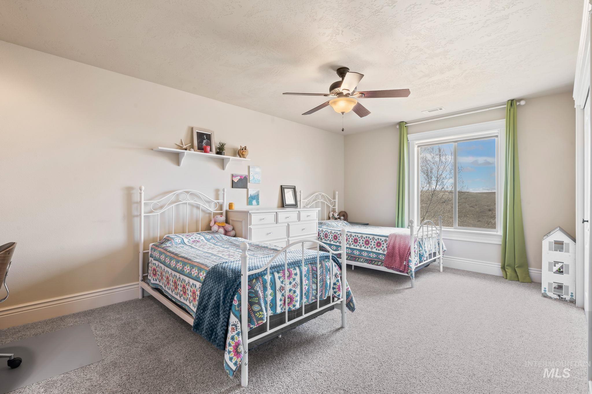 5908 N Highhill Place, Star, Idaho 83669, 6 Bedrooms, 5.5 Bathrooms, Residential For Sale, Price $1,550,000, 98947855