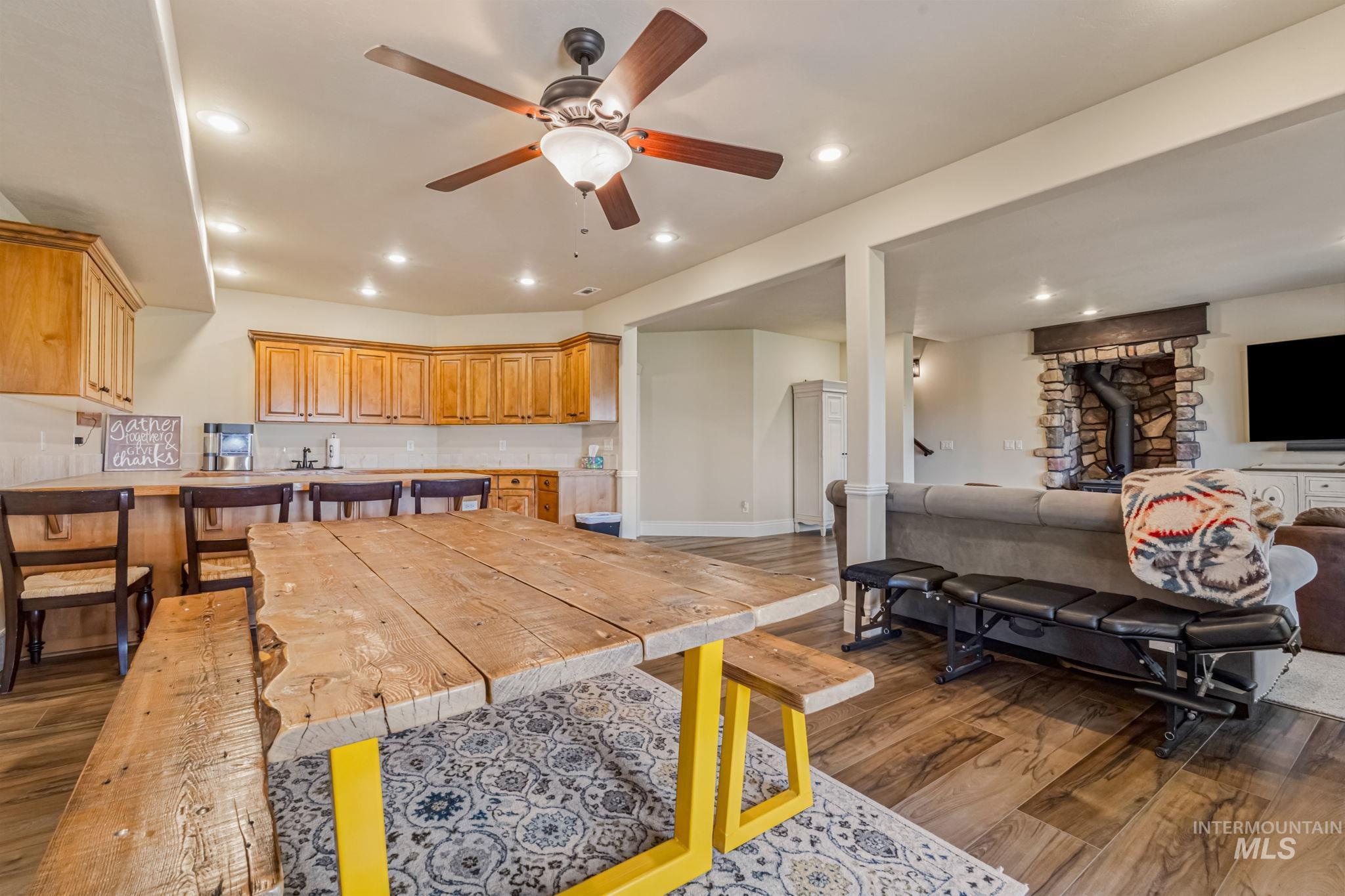 5908 N Highhill Place, Star, Idaho 83669, 6 Bedrooms, 5.5 Bathrooms, Residential For Sale, Price $1,550,000, 98947855