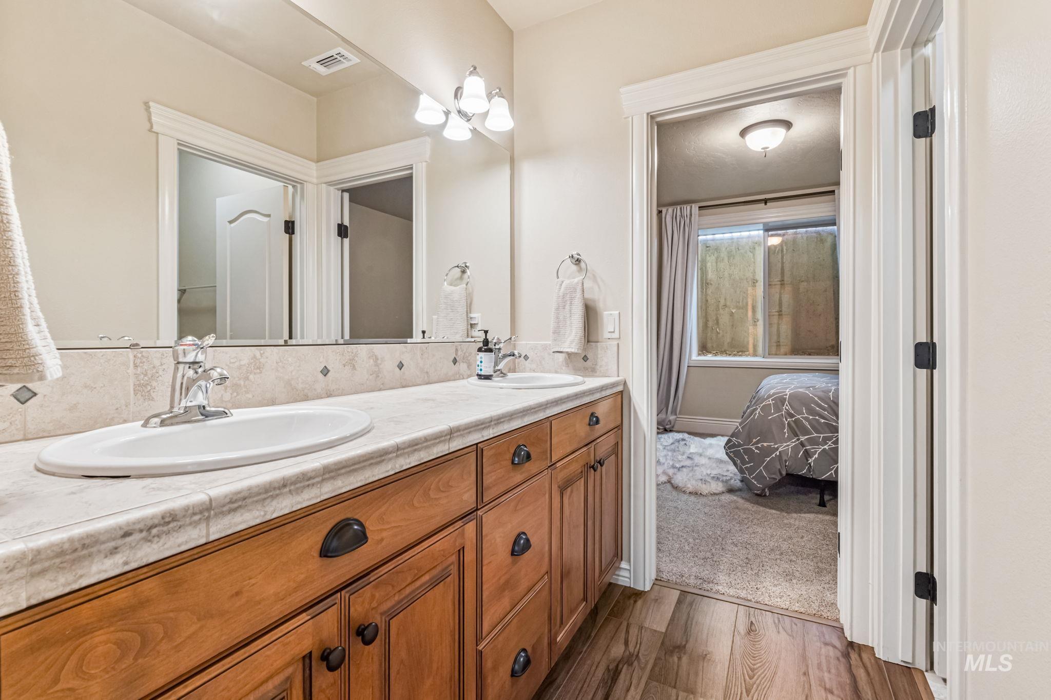 5908 N Highhill Place, Star, Idaho 83669, 6 Bedrooms, 5.5 Bathrooms, Residential For Sale, Price $1,550,000, 98947855