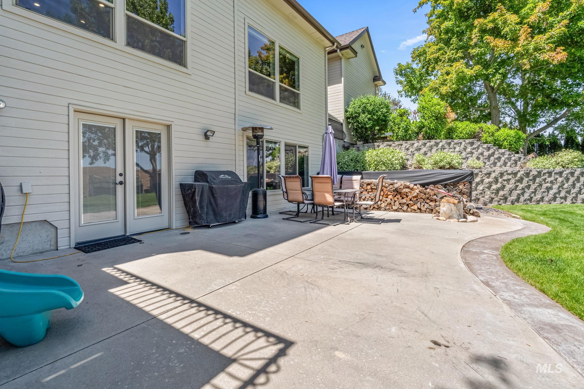 5908 N Highhill Place, Star, Idaho 83669, 6 Bedrooms, 5.5 Bathrooms, Residential For Sale, Price $1,550,000, 98947855