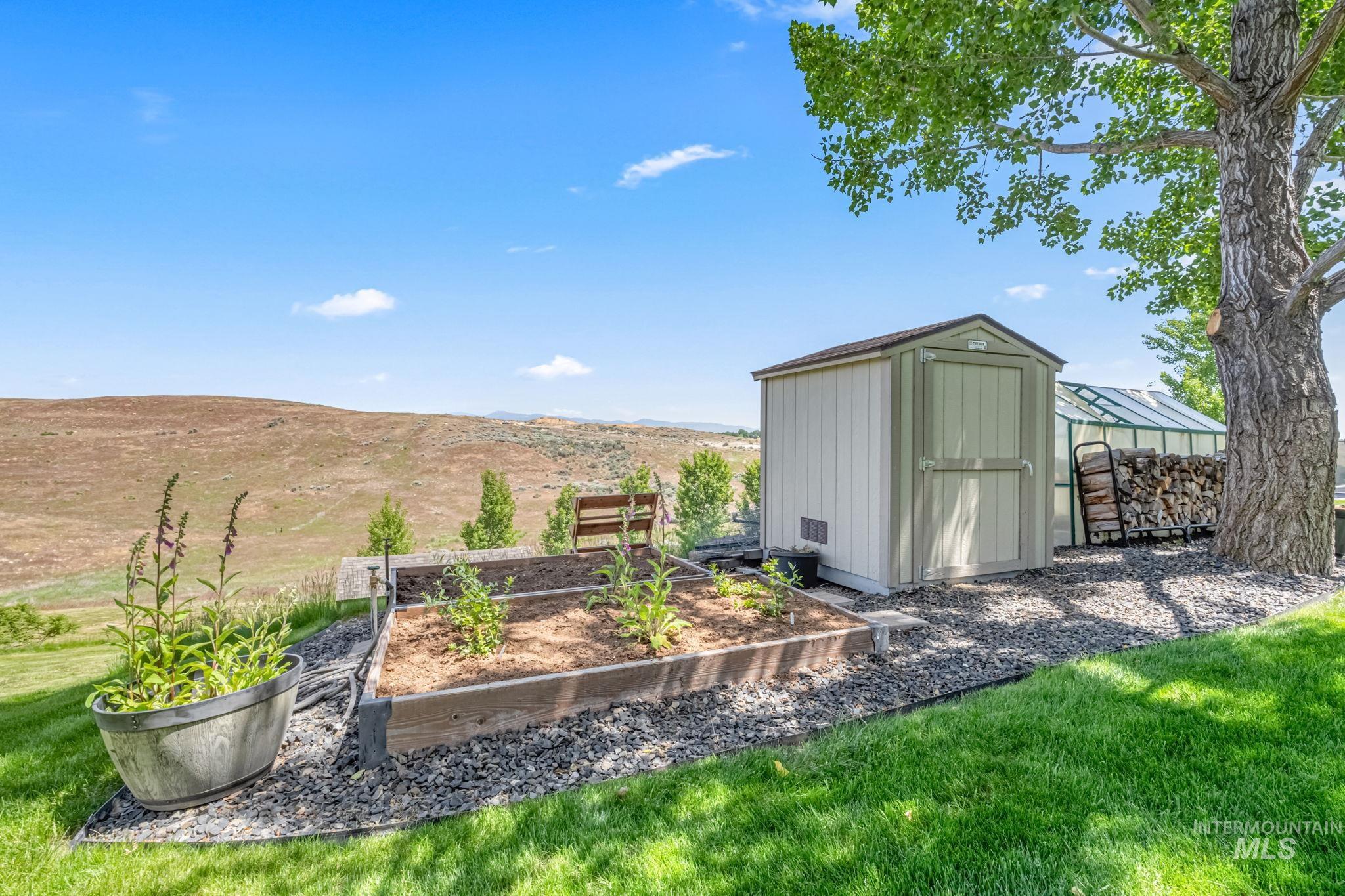 5908 N Highhill Place, Star, Idaho 83669, 6 Bedrooms, 5.5 Bathrooms, Residential For Sale, Price $1,550,000, 98947855