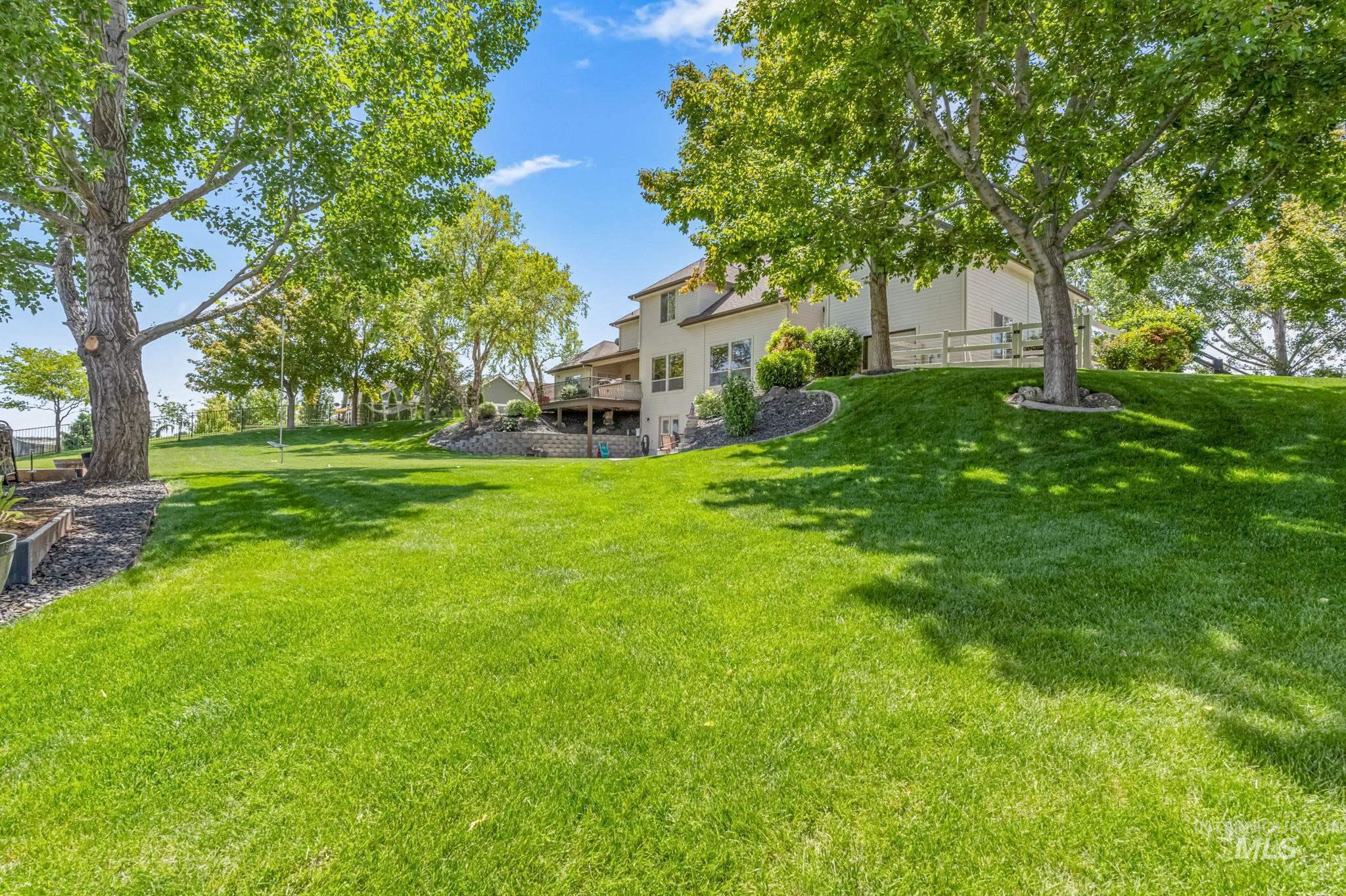 5908 N Highhill Place, Star, Idaho 83669, 6 Bedrooms, 5.5 Bathrooms, Residential For Sale, Price $1,550,000, 98947855