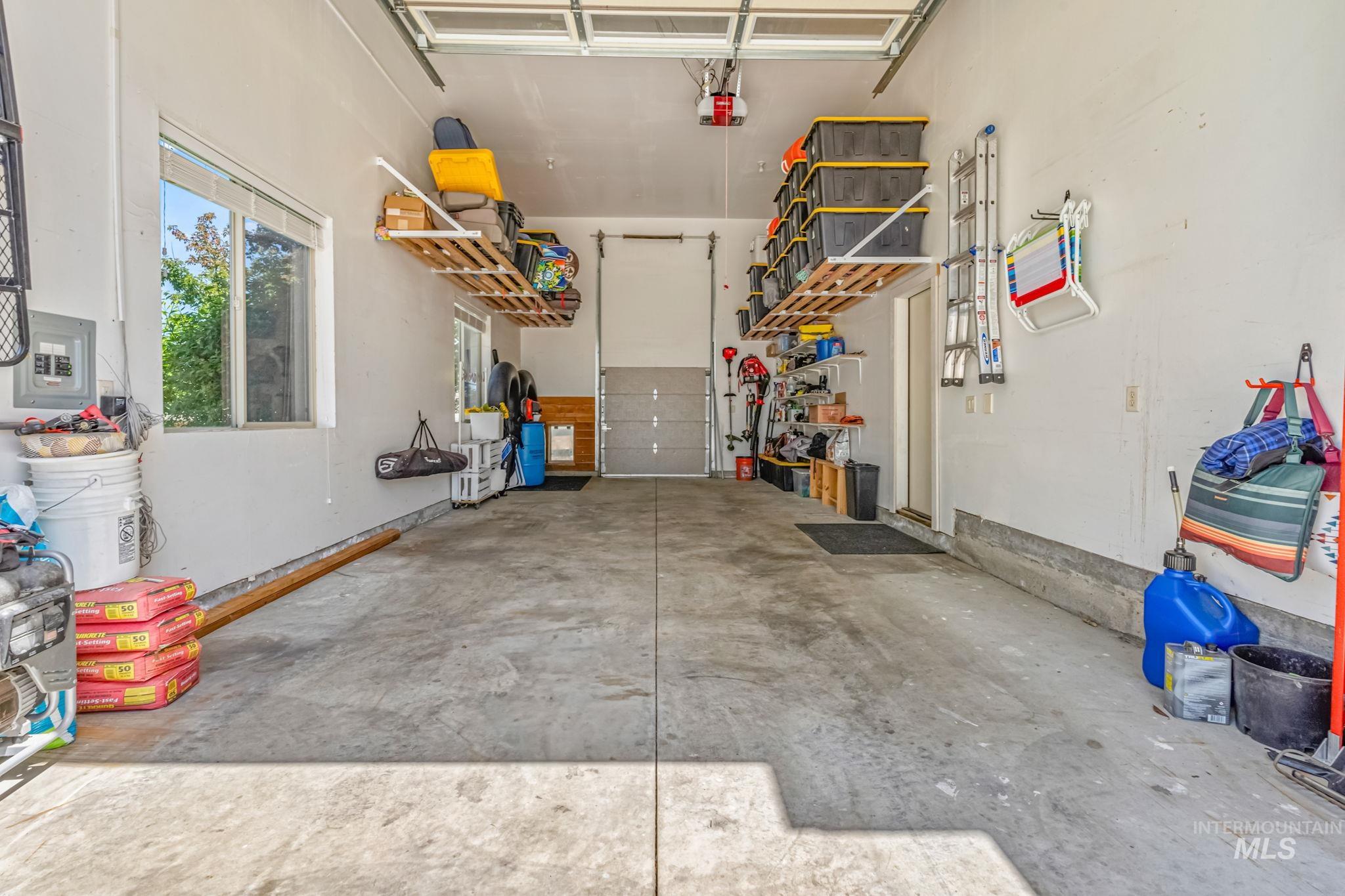 5908 N Highhill Place, Star, Idaho 83669, 6 Bedrooms, 5.5 Bathrooms, Residential For Sale, Price $1,550,000, 98947855