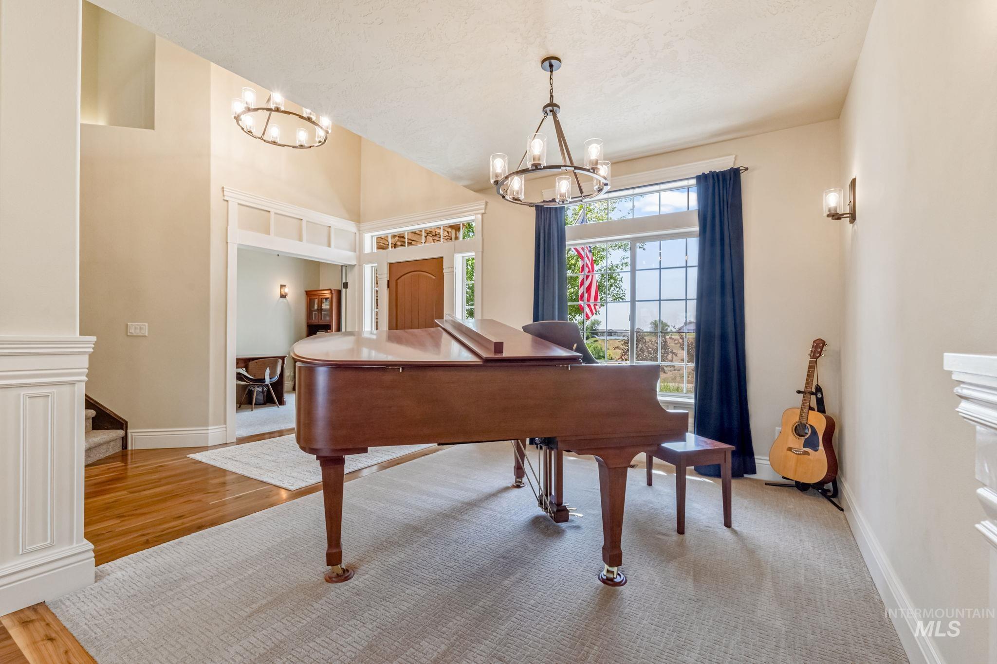 5908 N Highhill Place, Star, Idaho 83669, 6 Bedrooms, 5.5 Bathrooms, Residential For Sale, Price $1,550,000, 98947855