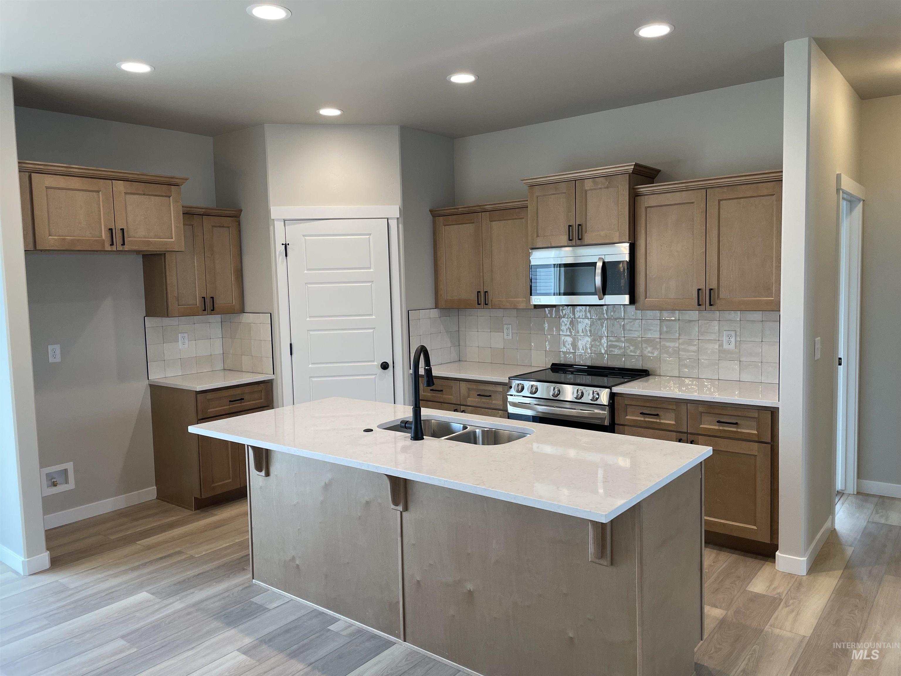 483 Hope Ave, Twin Falls, Idaho 83301-2013, 4 Bedrooms, 2 Bathrooms, Residential For Sale, Price $374,900, 98947915
