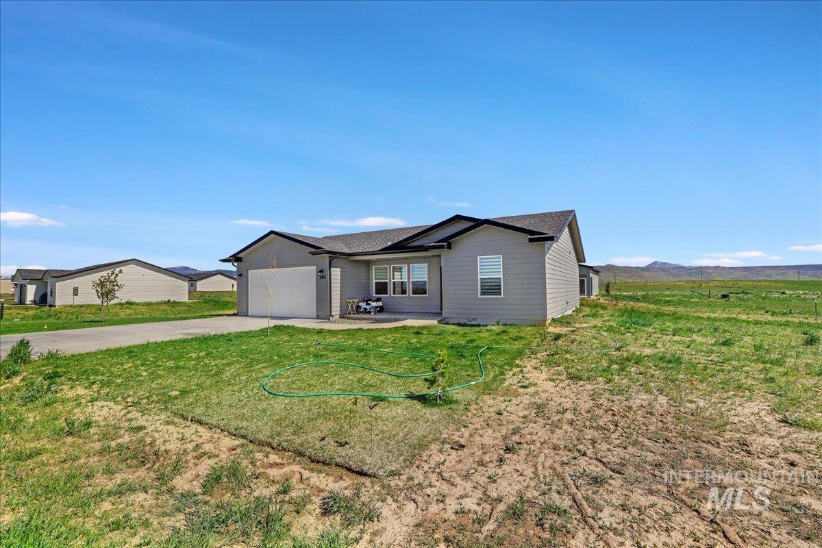 190 Bison Way, Fairfield, Idaho 83327, 3 Bedrooms, 2 Bathrooms, Residential For Sale, Price $410,000, 98947924