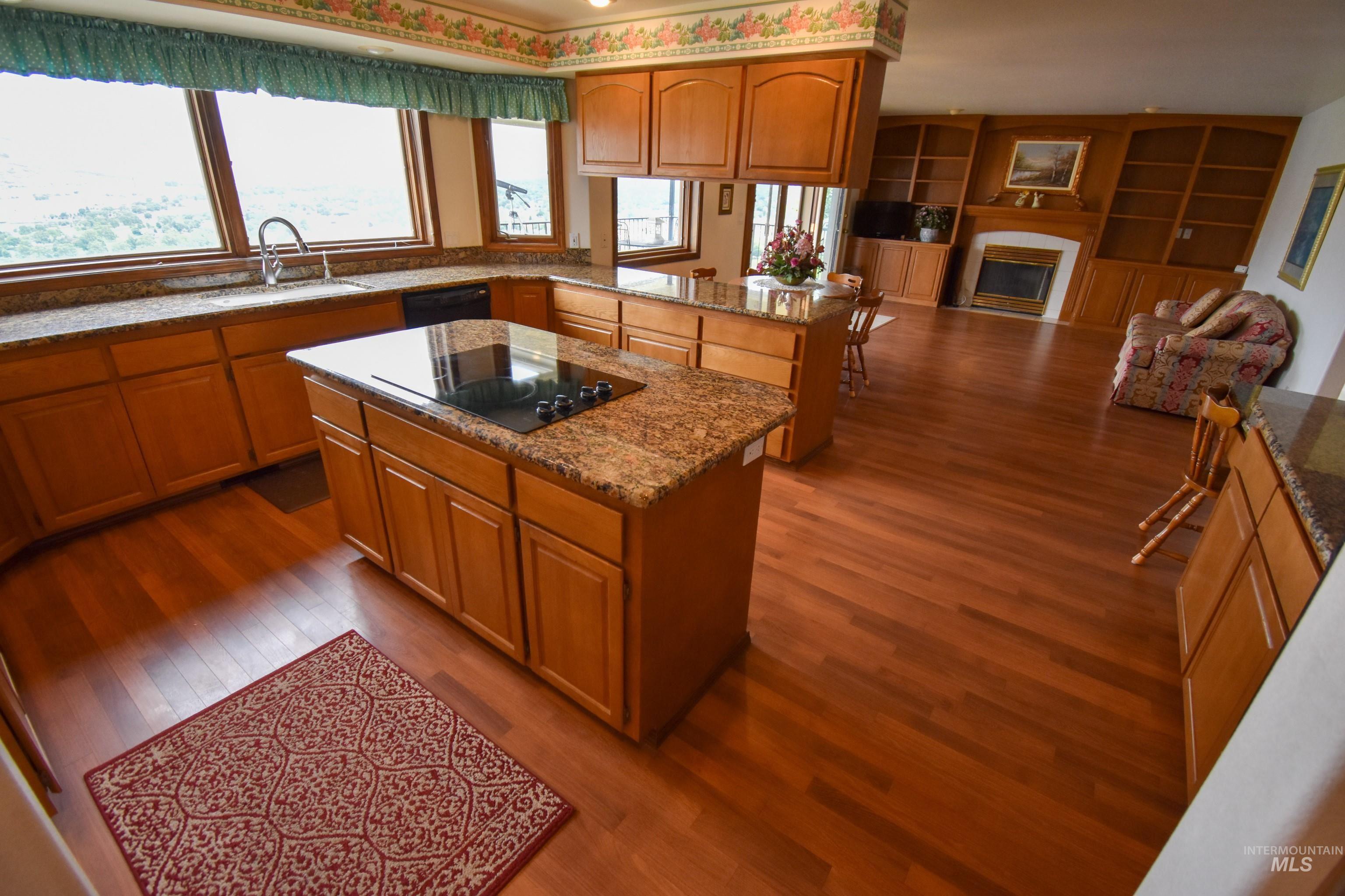 2530 Valleyview Drive, Clarkston, Washington 99403, 4 Bedrooms, 3 Bathrooms, Residential For Sale, Price $859,000, 98947932