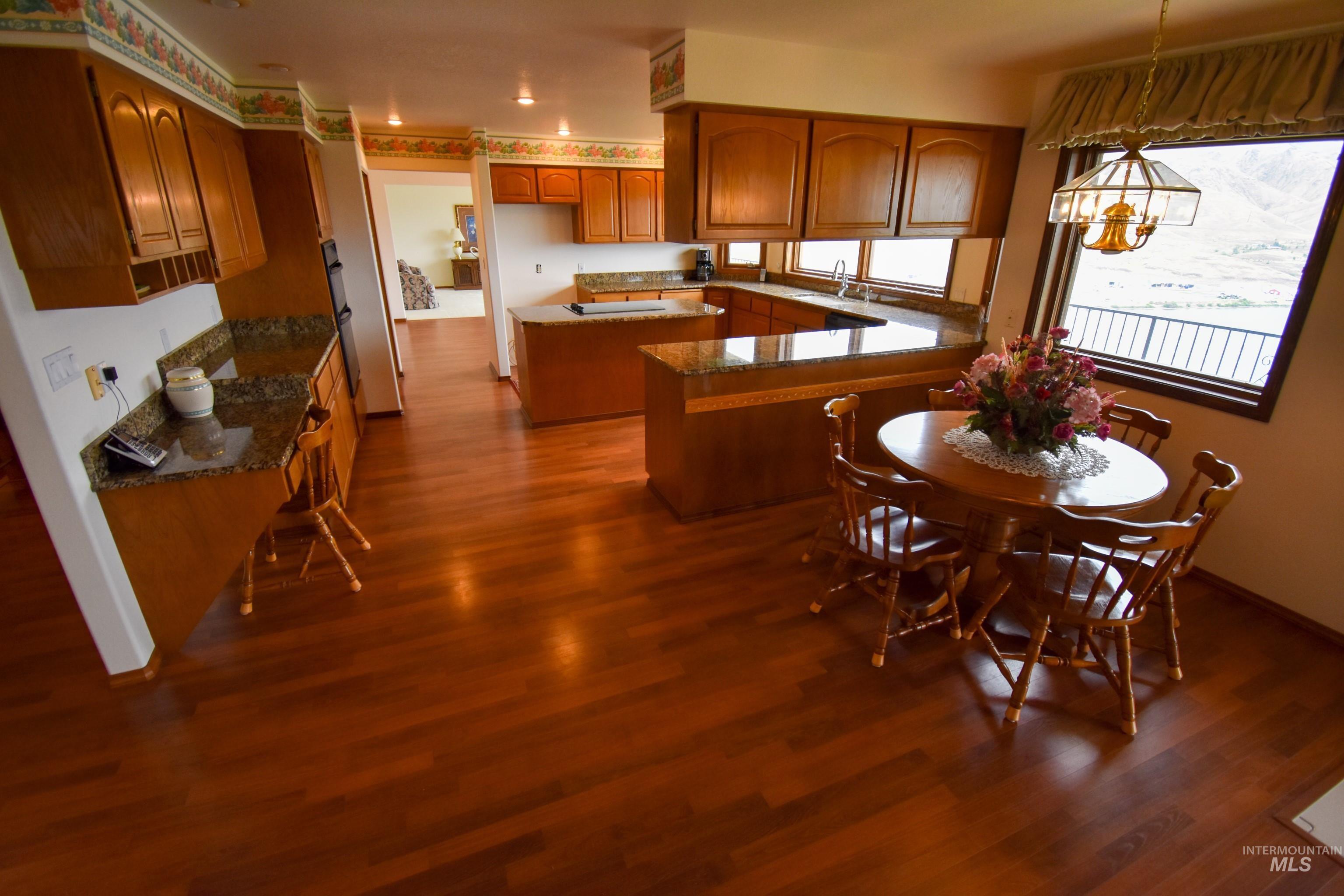 2530 Valleyview Drive, Clarkston, Washington 99403, 4 Bedrooms, 3 Bathrooms, Residential For Sale, Price $859,000, 98947932