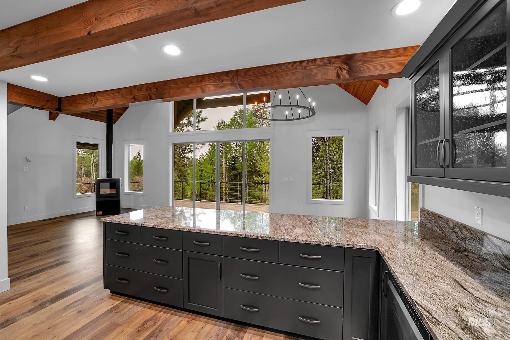 1 Caribou Parkway, Cascade, Idaho 83611, 3 Bedrooms, 2 Bathrooms, Residential For Sale, Price $667,700, 98947940