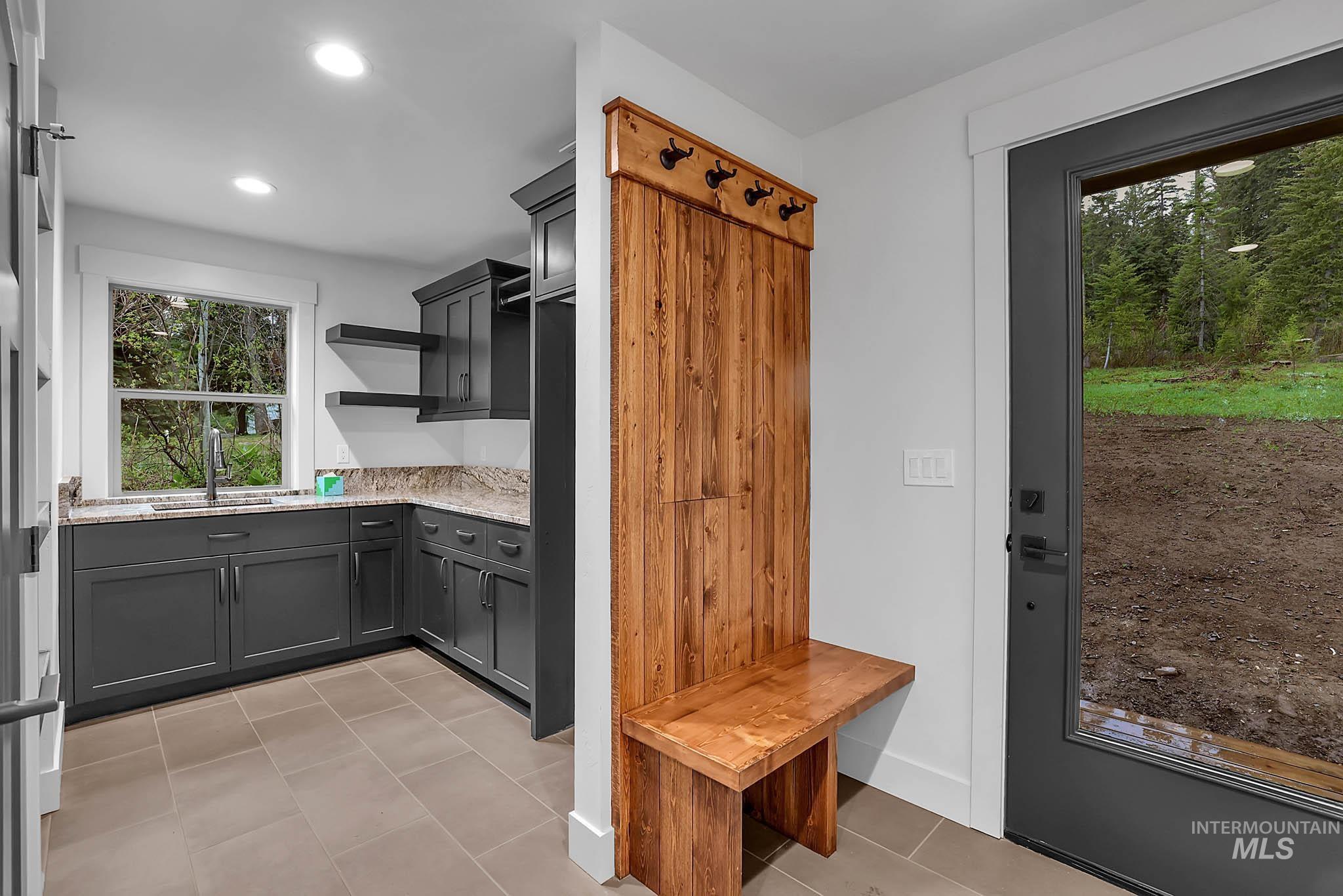 1 Caribou Parkway, Cascade, Idaho 83611, 3 Bedrooms, 2 Bathrooms, Residential For Sale, Price $667,700, 98947940
