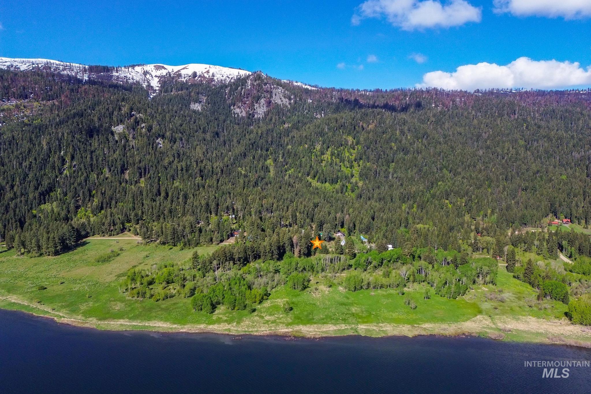 1 Caribou Parkway, Cascade, Idaho 83611, 3 Bedrooms, 2 Bathrooms, Residential For Sale, Price $667,700, 98947940