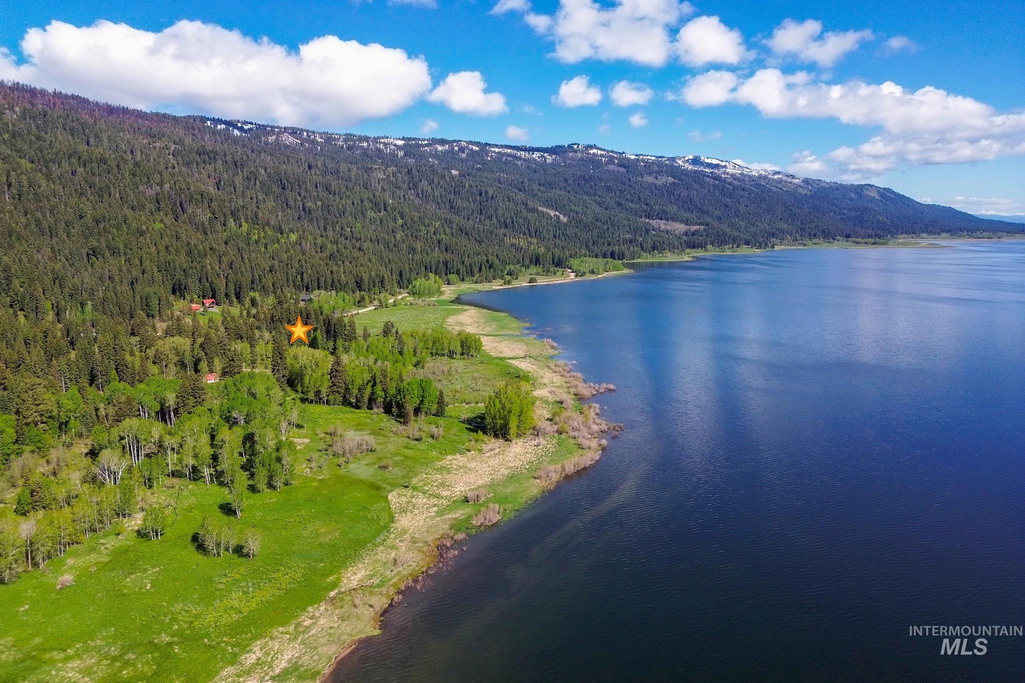 1 Caribou Parkway, Cascade, Idaho 83611, 3 Bedrooms, 2 Bathrooms, Residential For Sale, Price $667,700, 98947940