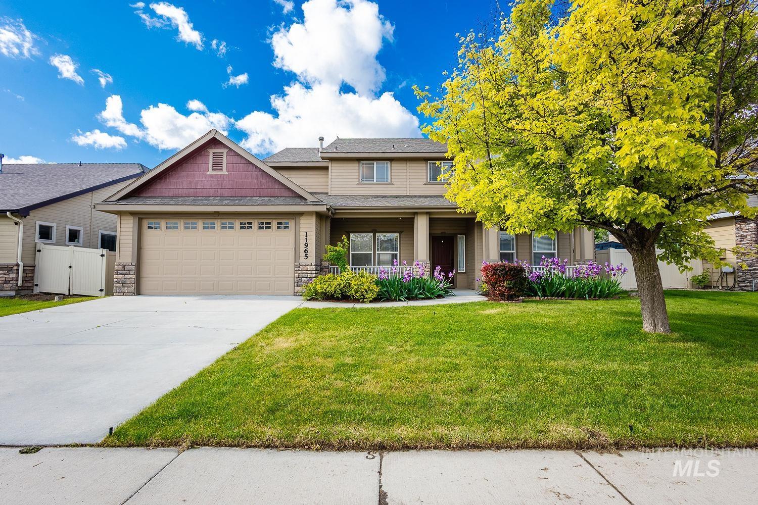11965 Goldfinch St, Caldwell, Idaho 83605, 4 Bedrooms, 2.5 Bathrooms, Residential For Sale, Price $444,900, 98947949