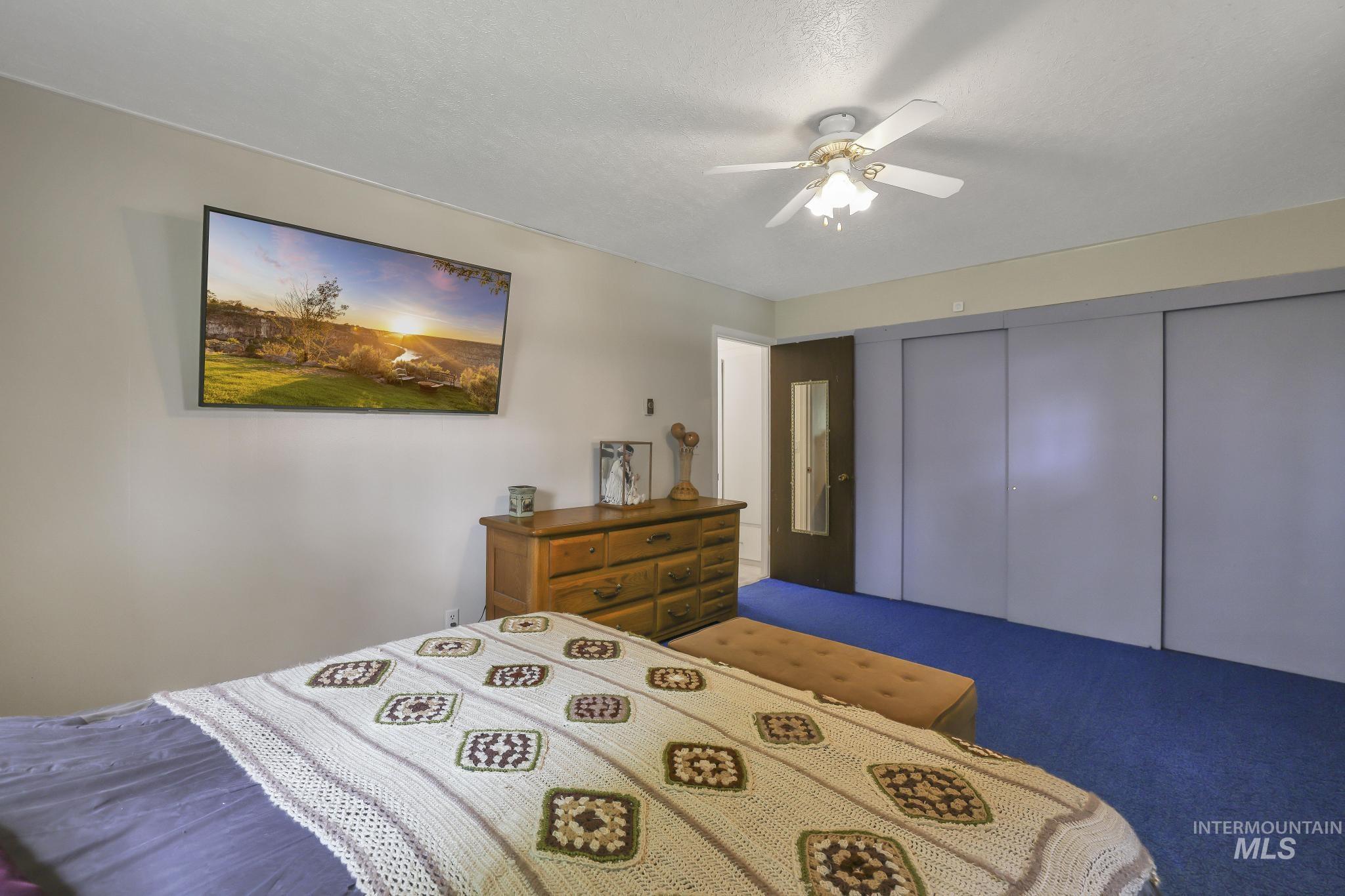 420 E 3rd St, Shoshone, Idaho 83352, 3 Bedrooms, 1 Bathroom, Residential For Sale, Price $289,000,MLS 98947988