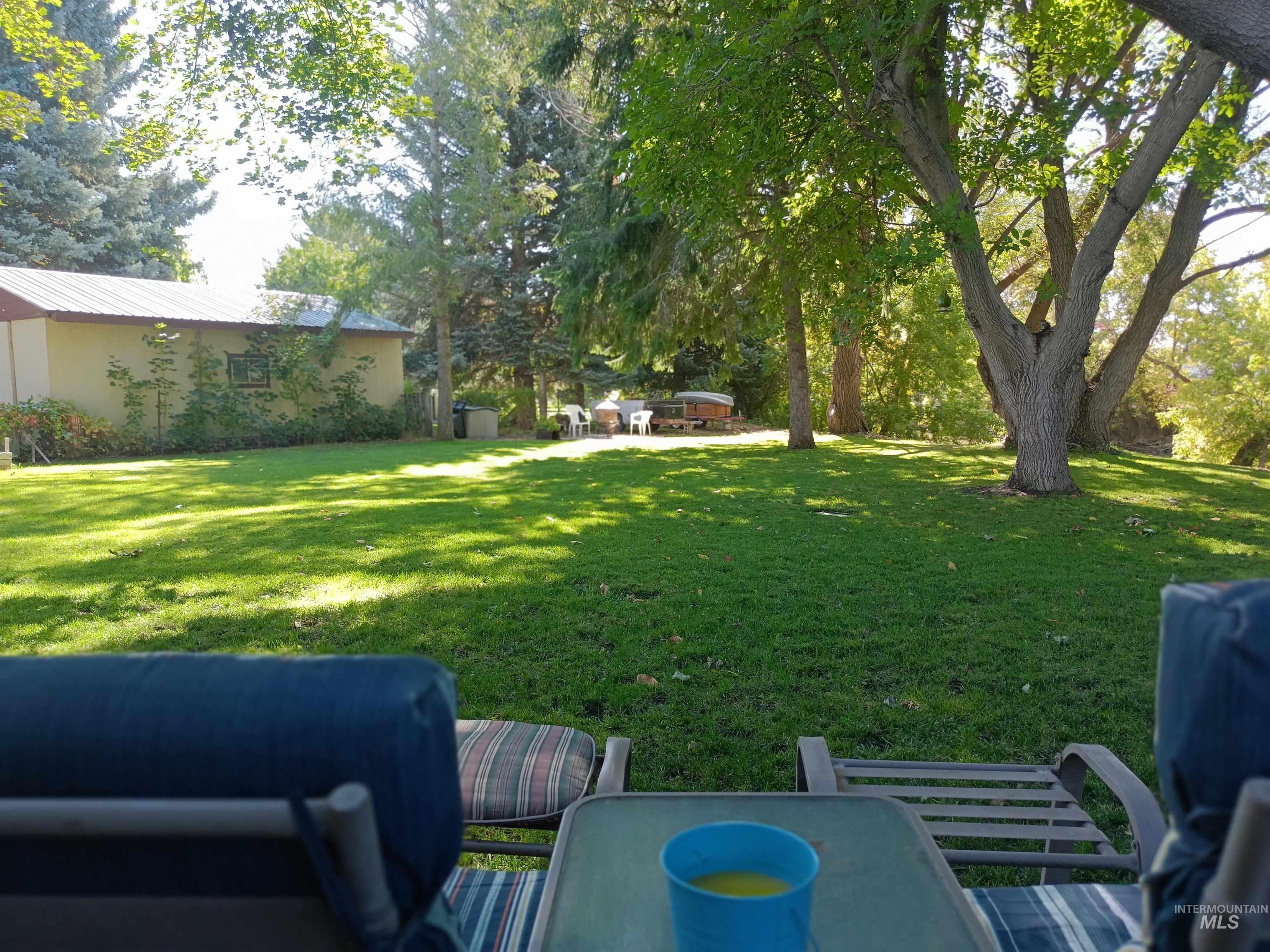 420 E 3rd St, Shoshone, Idaho 83352, 3 Bedrooms, 1 Bathroom, Residential For Sale, Price $289,000,MLS 98947988