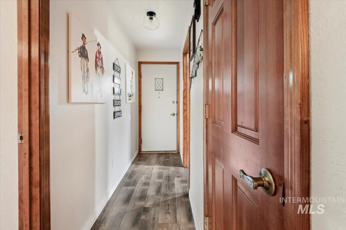 76 W Castle Creek Rd, Garden Valley, Idaho 83622, 3 Bedrooms, 3 Bathrooms, Residential For Sale, Price $699,900,MLS 98948027