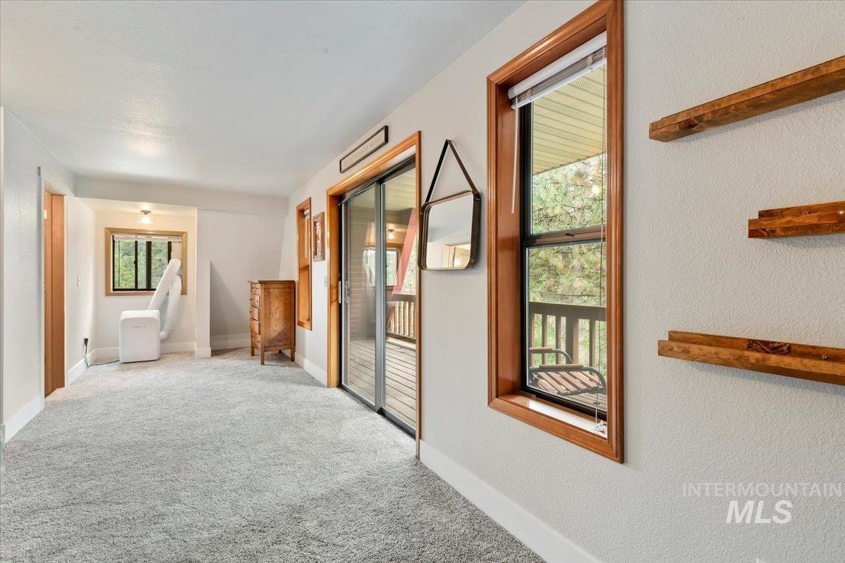 76 W Castle Creek Rd, Garden Valley, Idaho 83622, 3 Bedrooms, 3 Bathrooms, Residential For Sale, Price $699,900,MLS 98948027