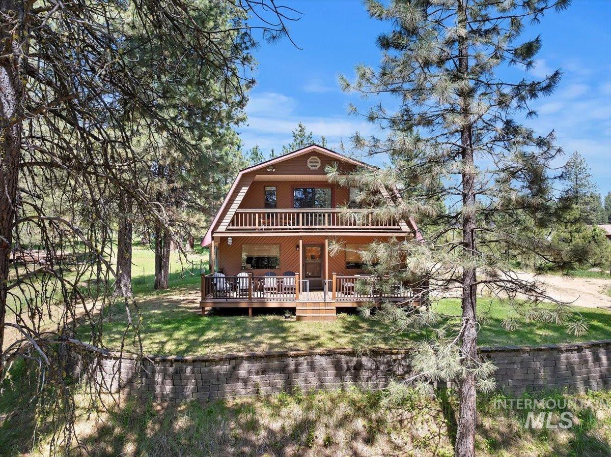 76 W Castle Creek Rd, Garden Valley, Idaho 83622, 3 Bedrooms, 3 Bathrooms, Residential For Sale, Price $699,900,MLS 98948027